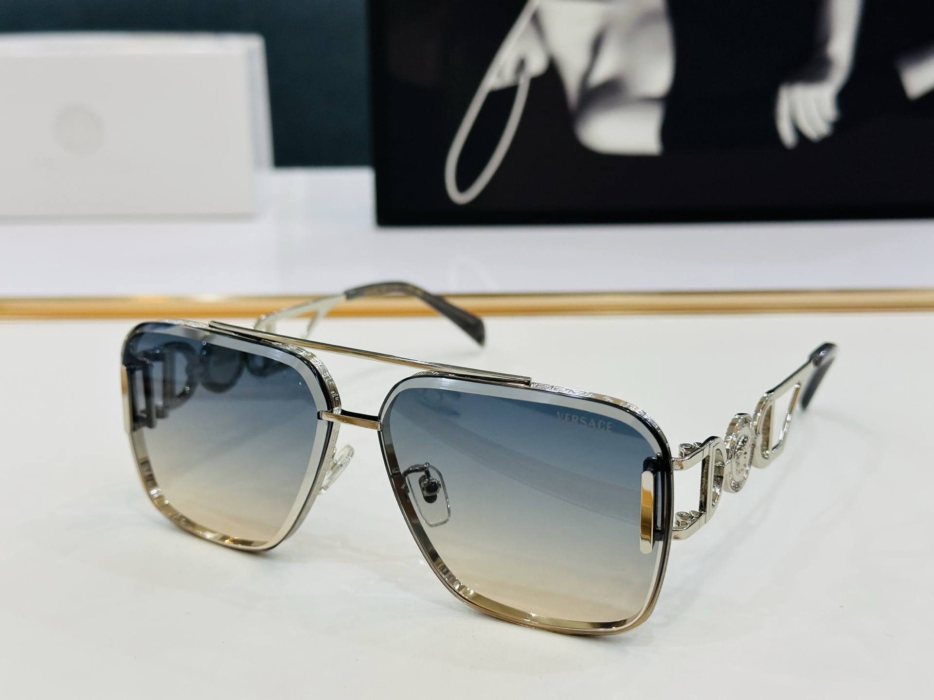 🎉🎉范思家 VERSACE✨MOD：VE4707 Size：62口12-145   ✨C有范 