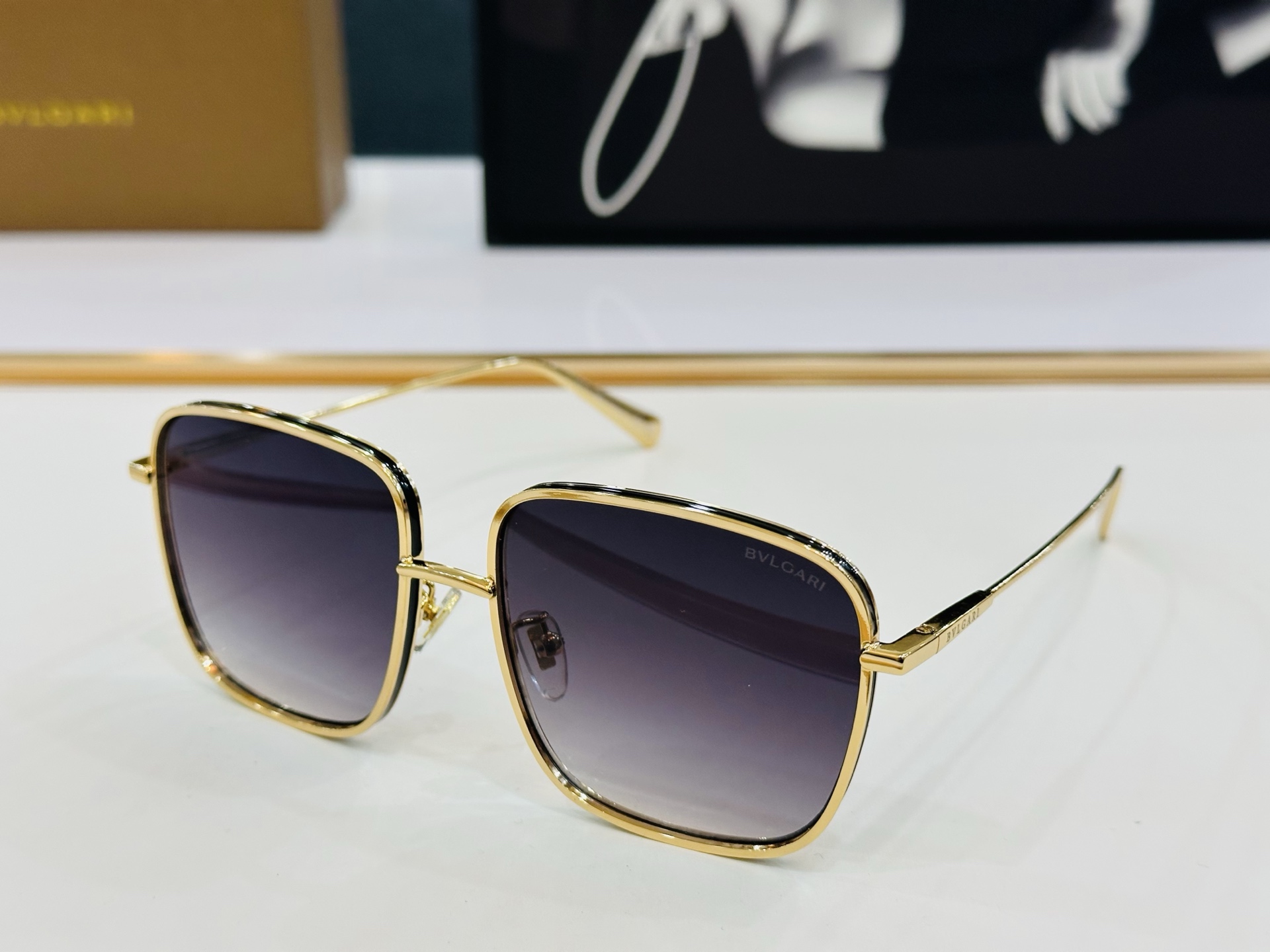 🆕款 官网同售 宝格家 BV40016U 👍 Size ：57口16-145 绝对要买😎品质非常完美 C