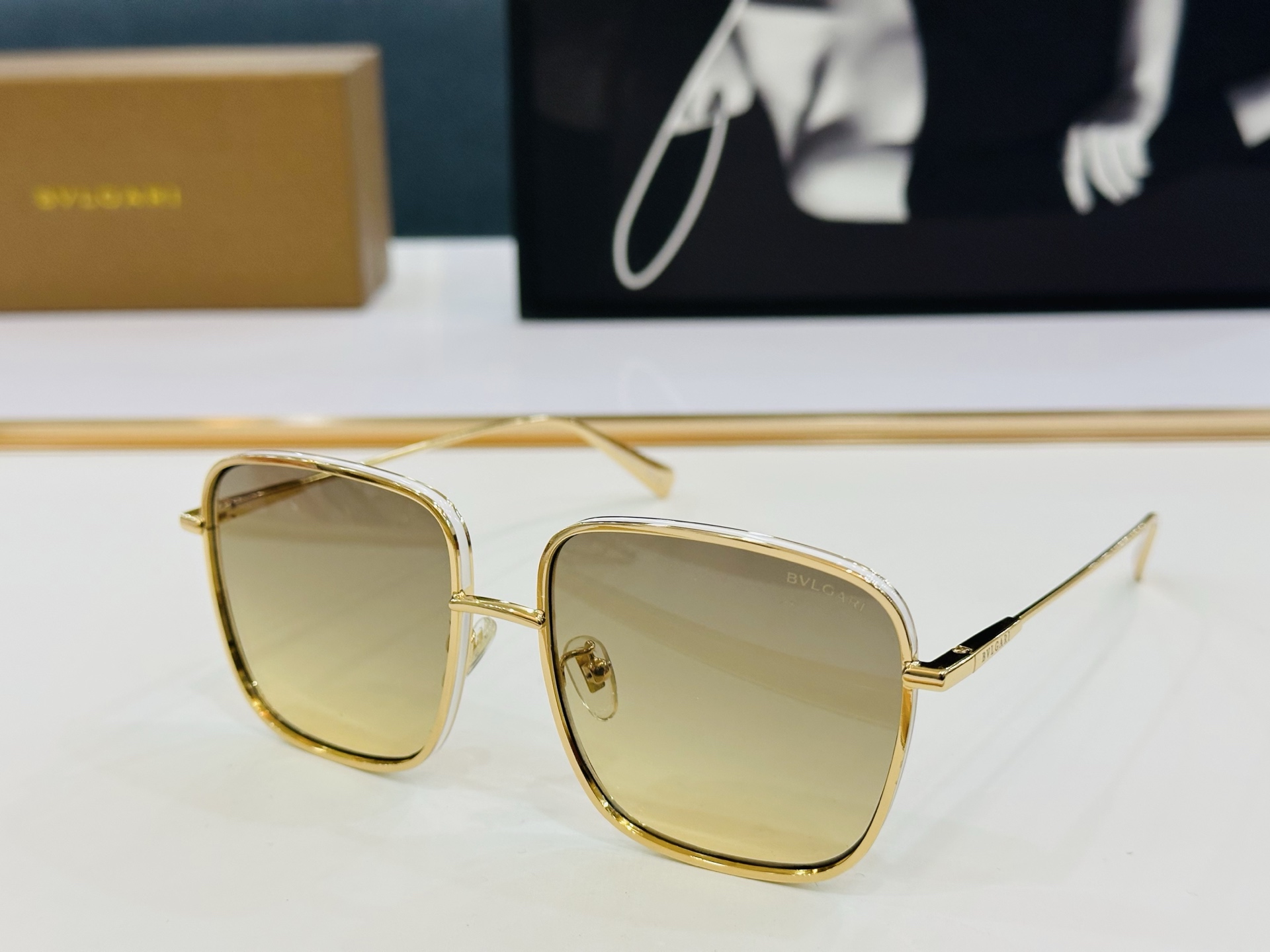 🆕款 官网同售 宝格家 BV40016U 👍 Size ：57口16-145 绝对要买😎品质非常完美 C