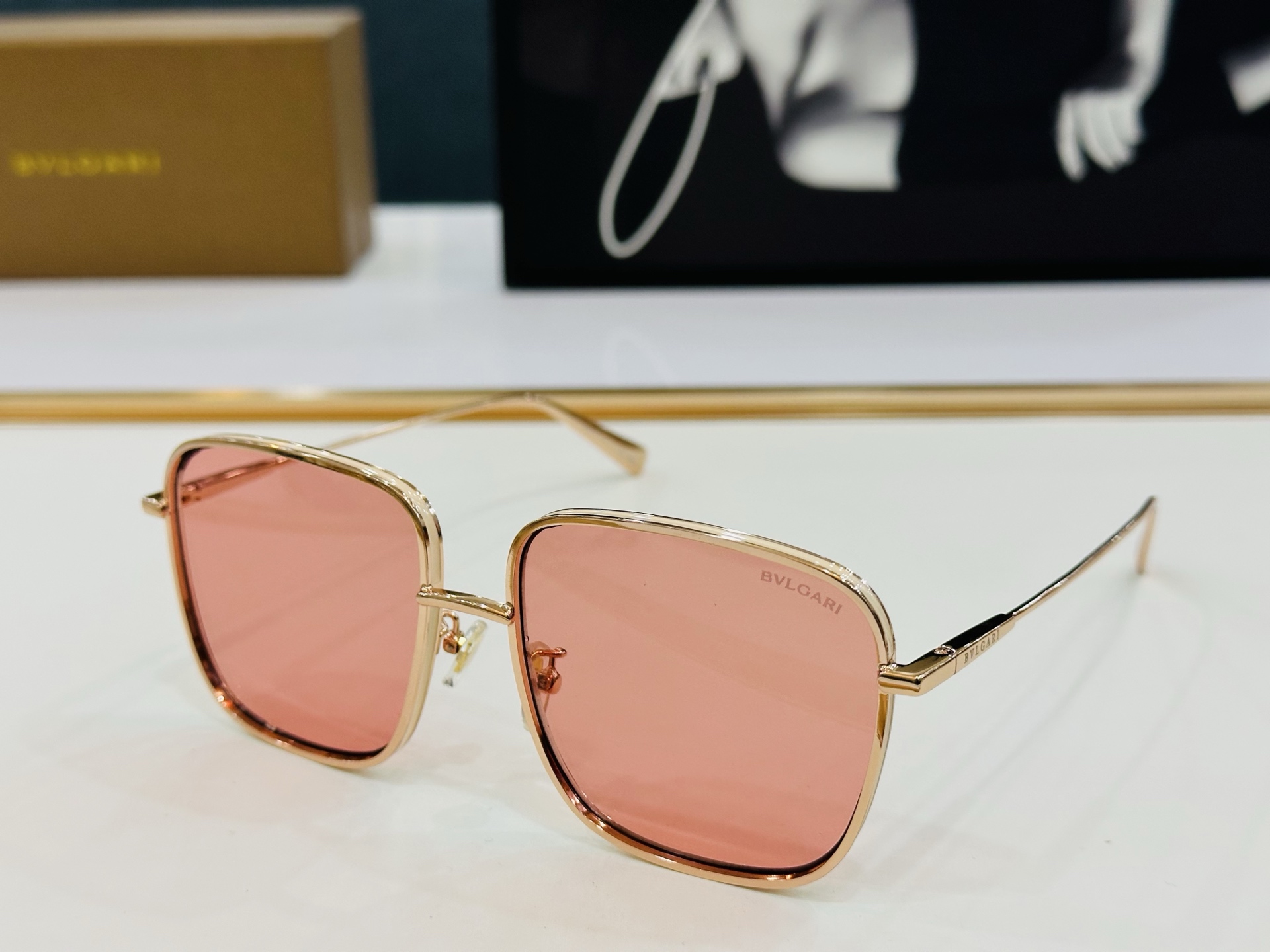 🆕款 官网同售 宝格家 BV40016U 👍 Size ：57口16-145 绝对要买😎品质非常完美 C