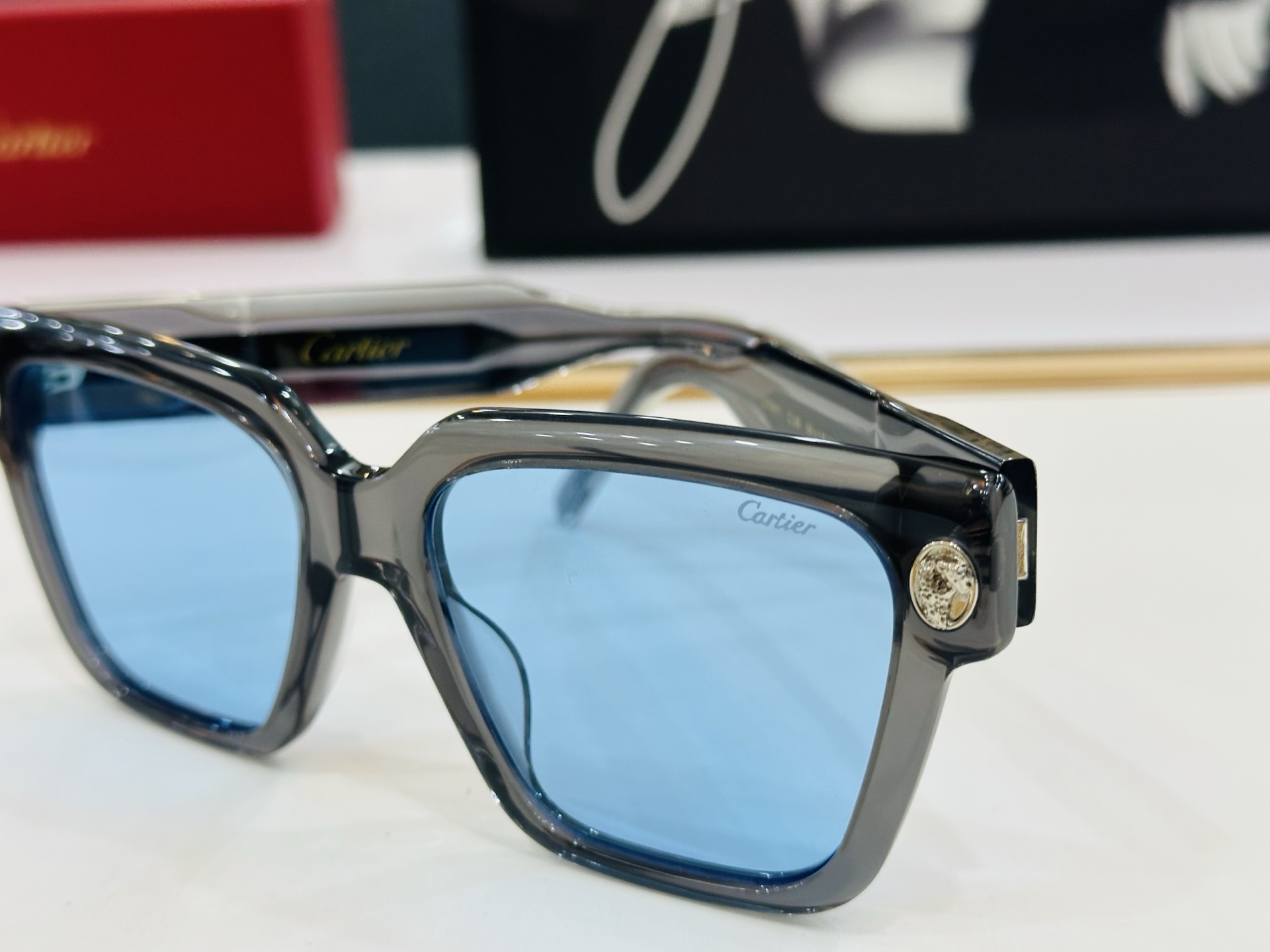 🆕 原版Cartie* 卡家 官网经典款 太阳镜 CT5911   Size：56口18-145 电镀工