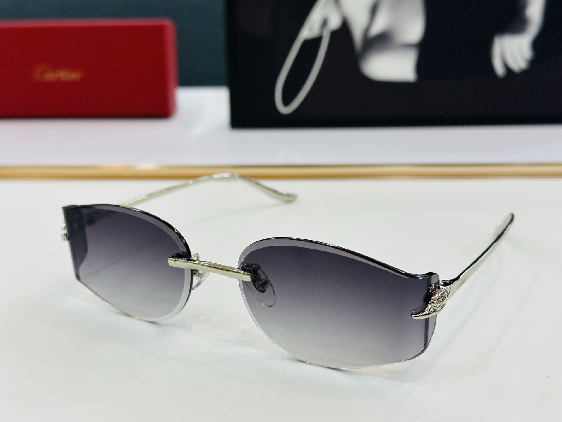 🆕 原版Cartie* 卡家 官网经典款 太阳镜 CT0683S Size：59口18-135  电镀工