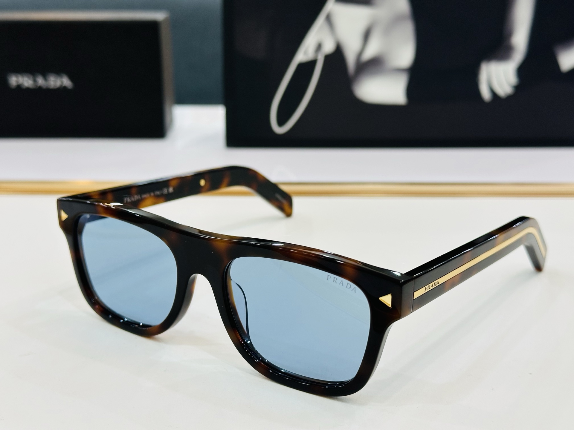 🔺PRAD*🔻普家 PRB12S Size：54口20-145     眼镜系列堪称精湛制作 彰显独特个