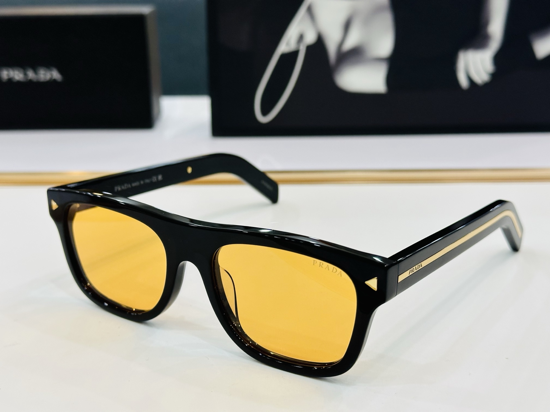 🔺PRAD*🔻普家 PRB12S Size：54口20-145     眼镜系列堪称精湛制作 彰显独特个