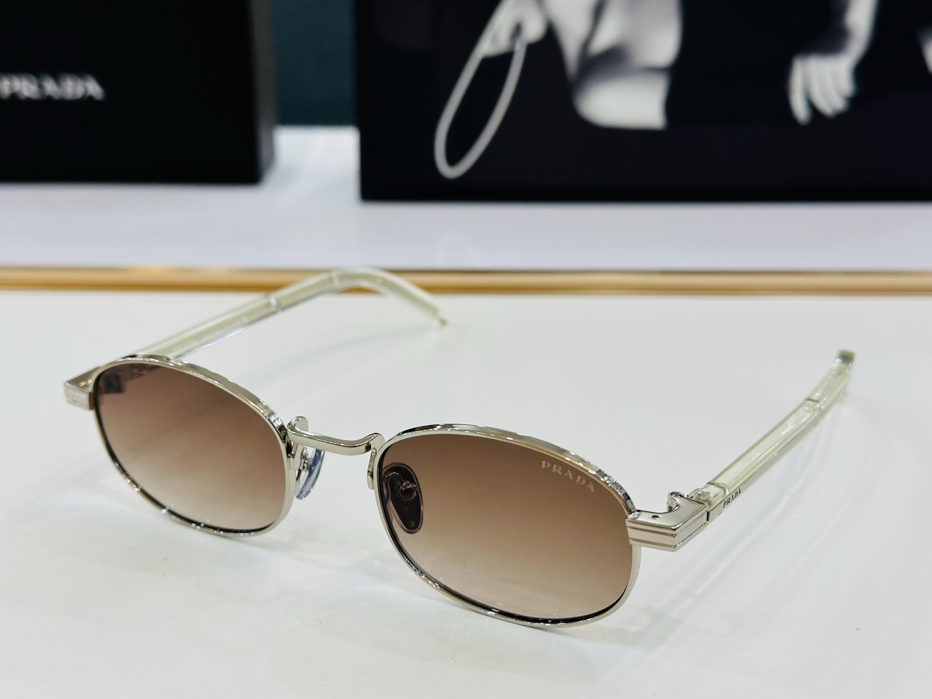 🔺PRAD*🔻普家 PRB53S Size：53口21-145     眼镜系列堪称精湛制作 彰显独特个