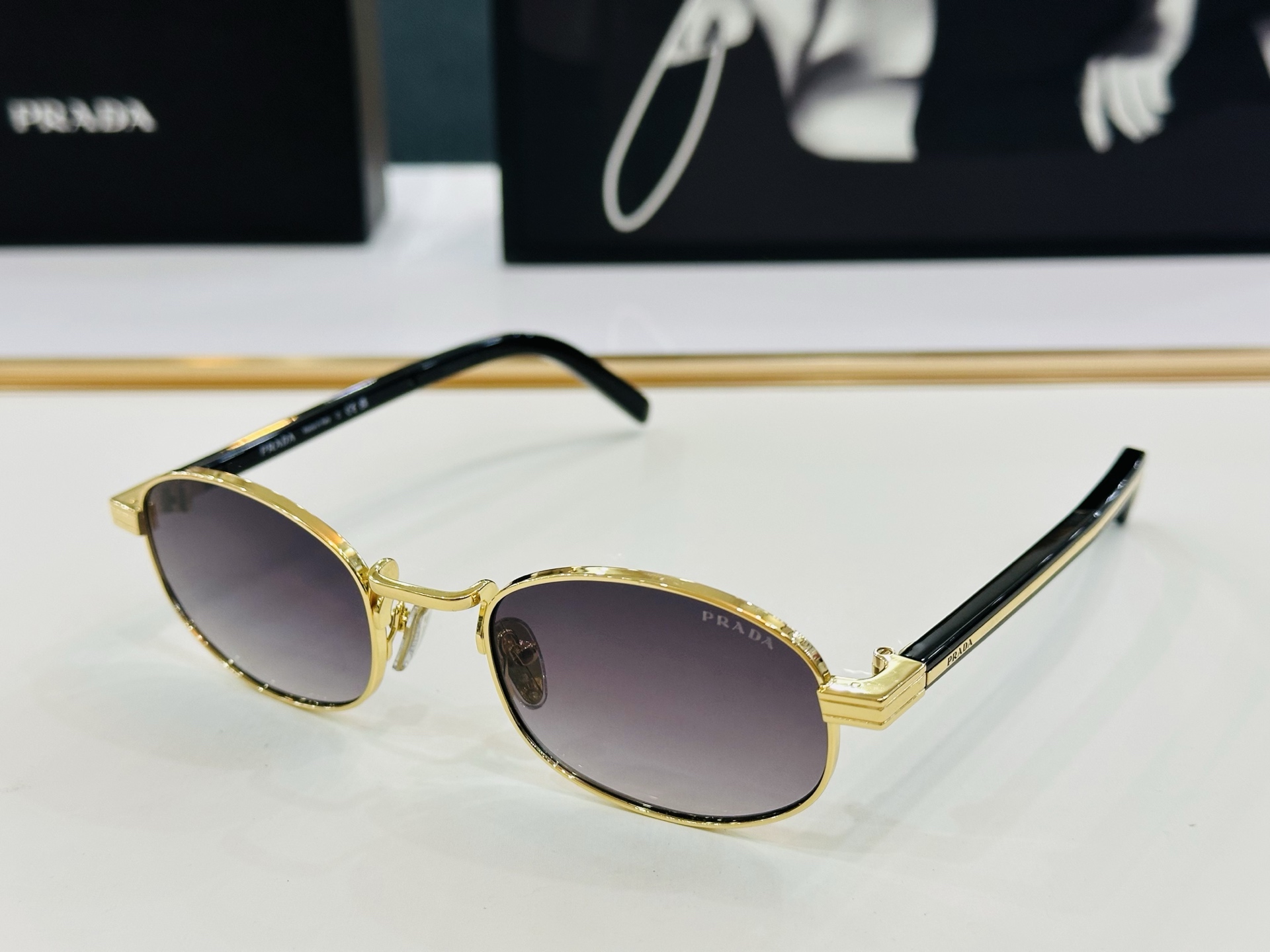 🔺PRAD*🔻普家 PRB53S Size：53口21-145     眼镜系列堪称精湛制作 彰显独特个
