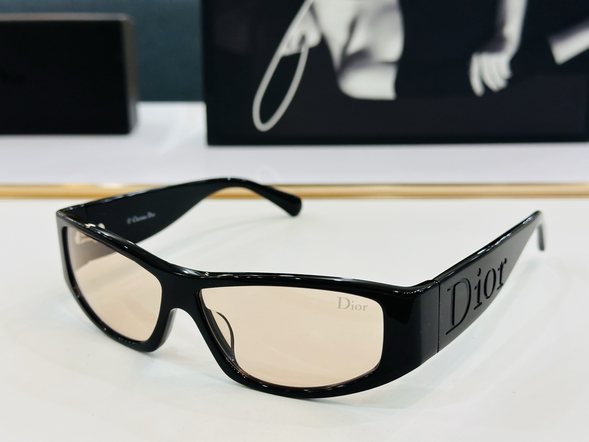 🔻🔻🔻DIO* 迪家 E3R Size：62口13-120 春夏款墨镜 😎🔆🔥🔥搭配镜腿精致 F 官网款