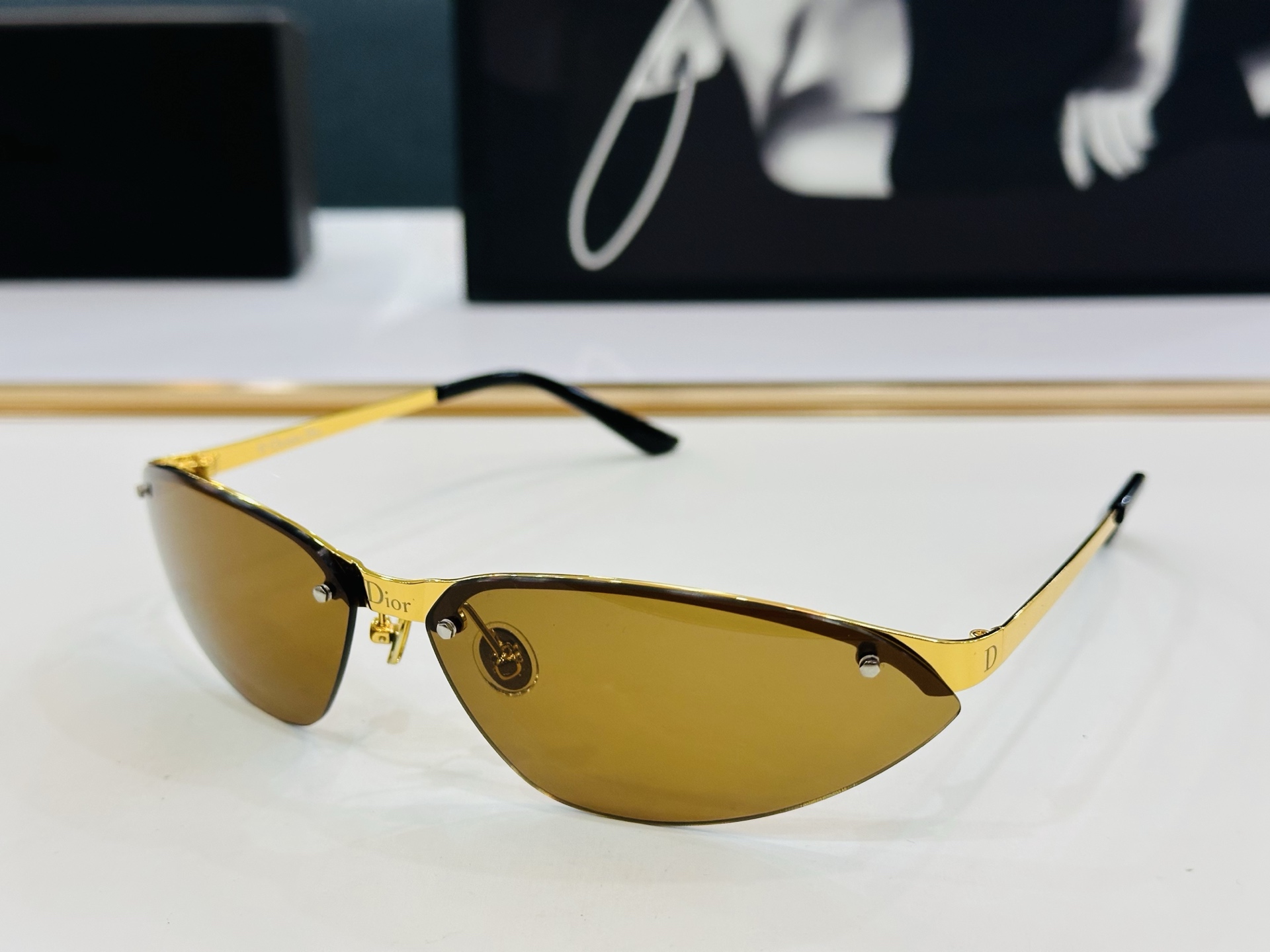 🔻🔻🔻DIO* 迪家 S69Y2 Size：78口11-105  春夏款墨镜 😎🔆🔥🔥搭配镜腿精致 F 