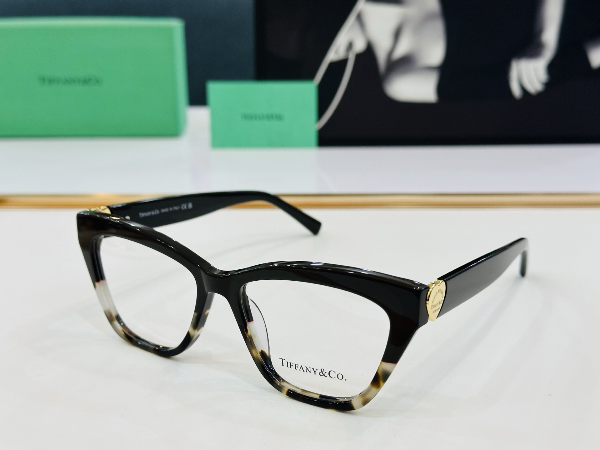 蒂芙家 Tiffany & CO. TF2270  Size：54口19-145 时尚太阳镜架 👍Z多色