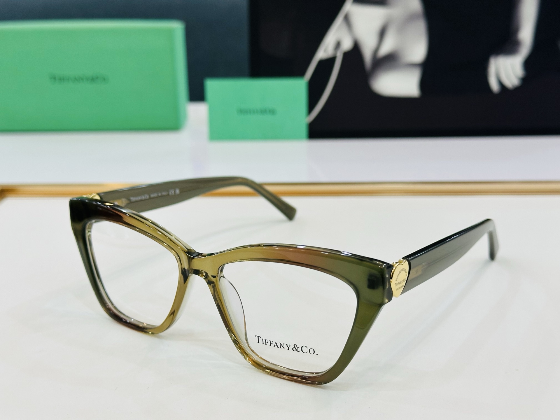 蒂芙家 Tiffany & CO. TF2270  Size：54口19-145 时尚太阳镜架 👍Z多色