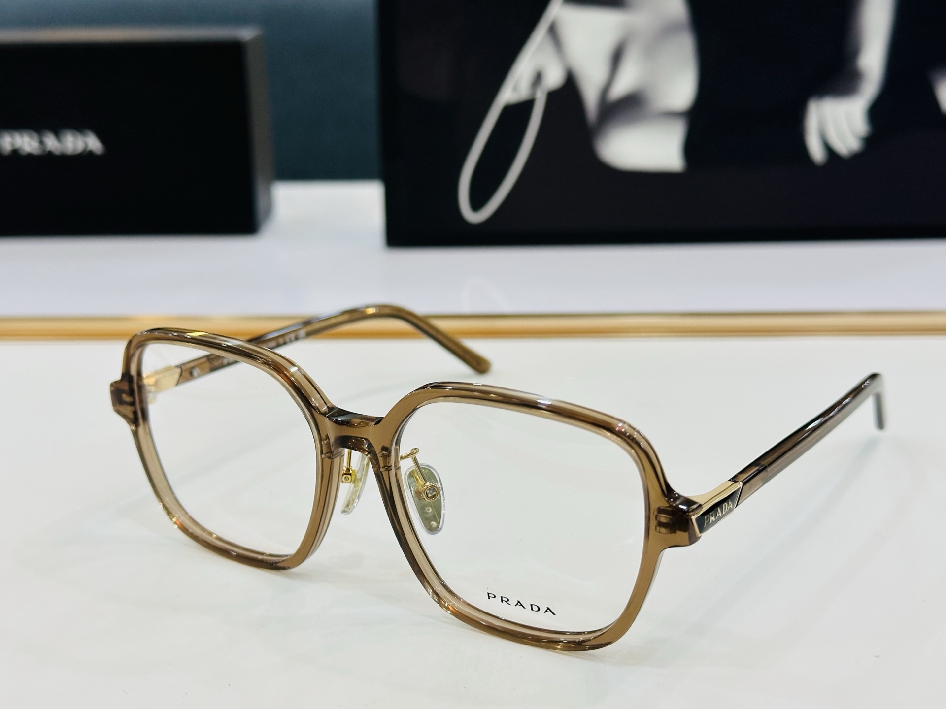 🔺PRAD*🔻普家 VPR13Z   Size：56口18-140 眼镜系列堪称精湛制作 彰显独特个性 