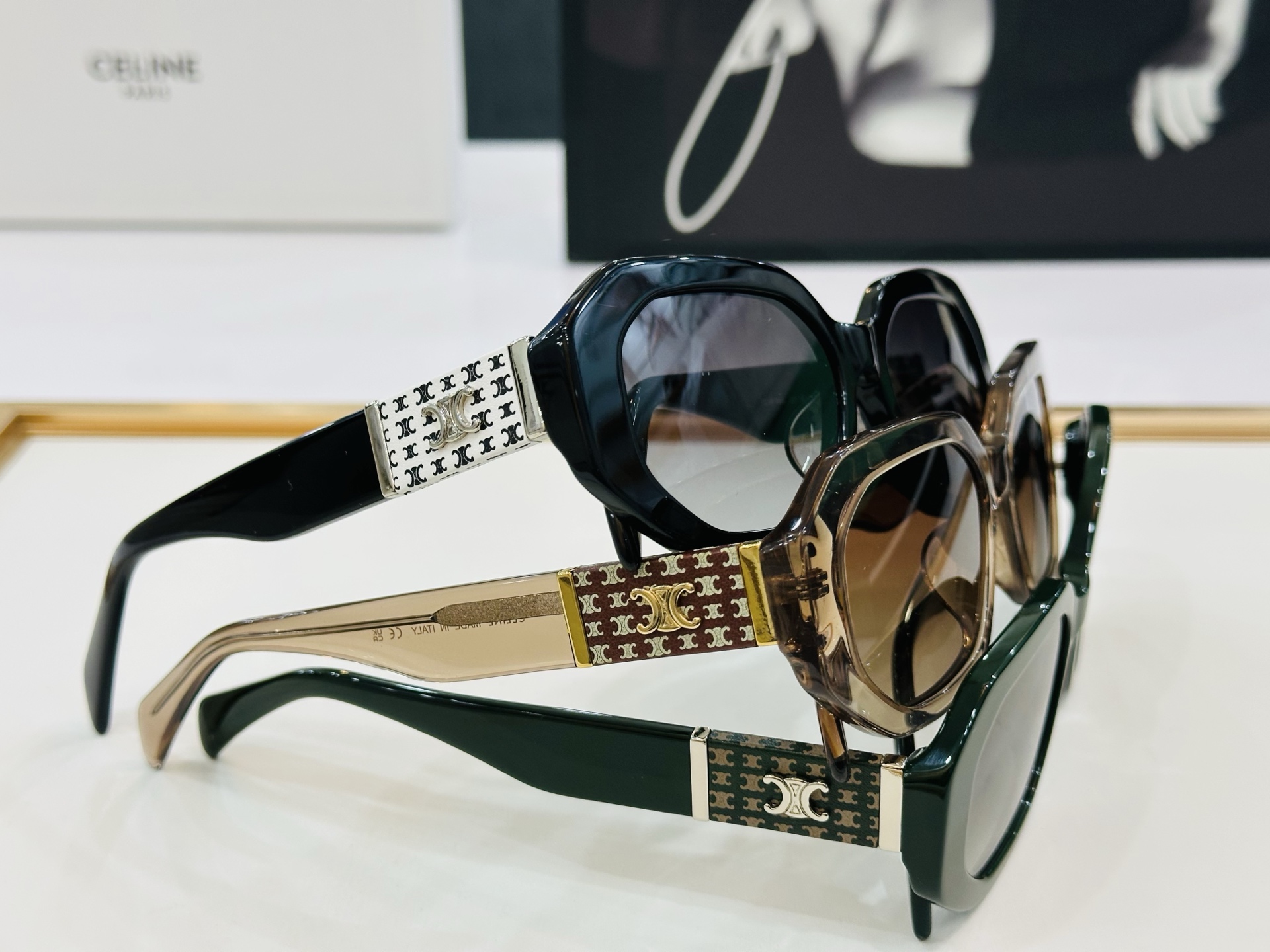 【CELINE】赛琳 CL40169 Size：55口17-145  一直热销的款式，欧美风 光泽度好 