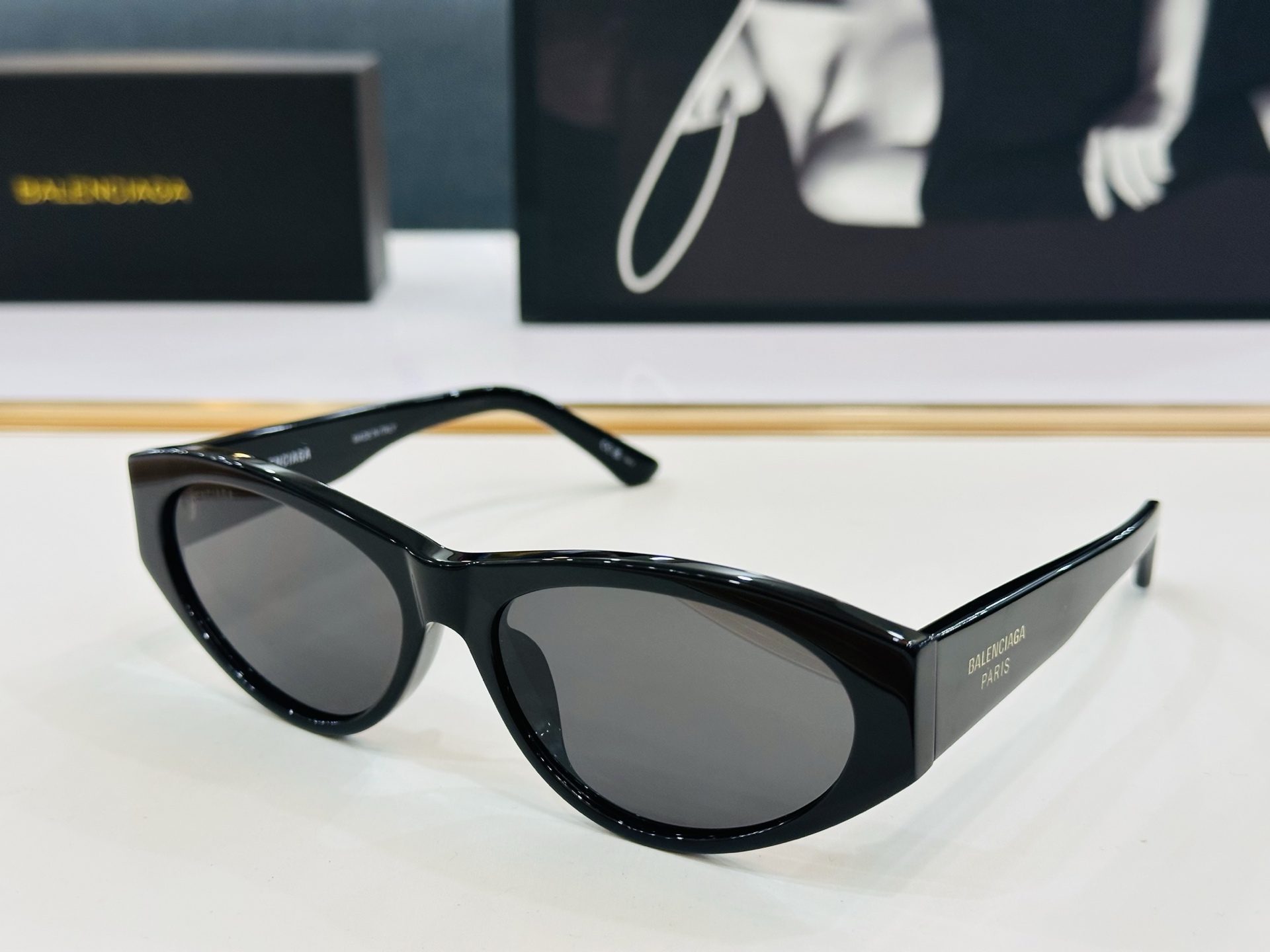 BALENCIAGA巴黎世家 BB0367S Size：60口17-145 超级百搭造型 B百搭时尚 品