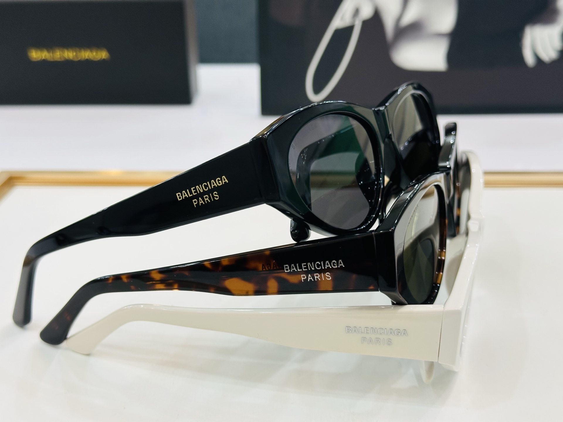 BALENCIAGA巴黎世家 BB0367S Size：60口17-145 超级百搭造型 B百搭时尚 品