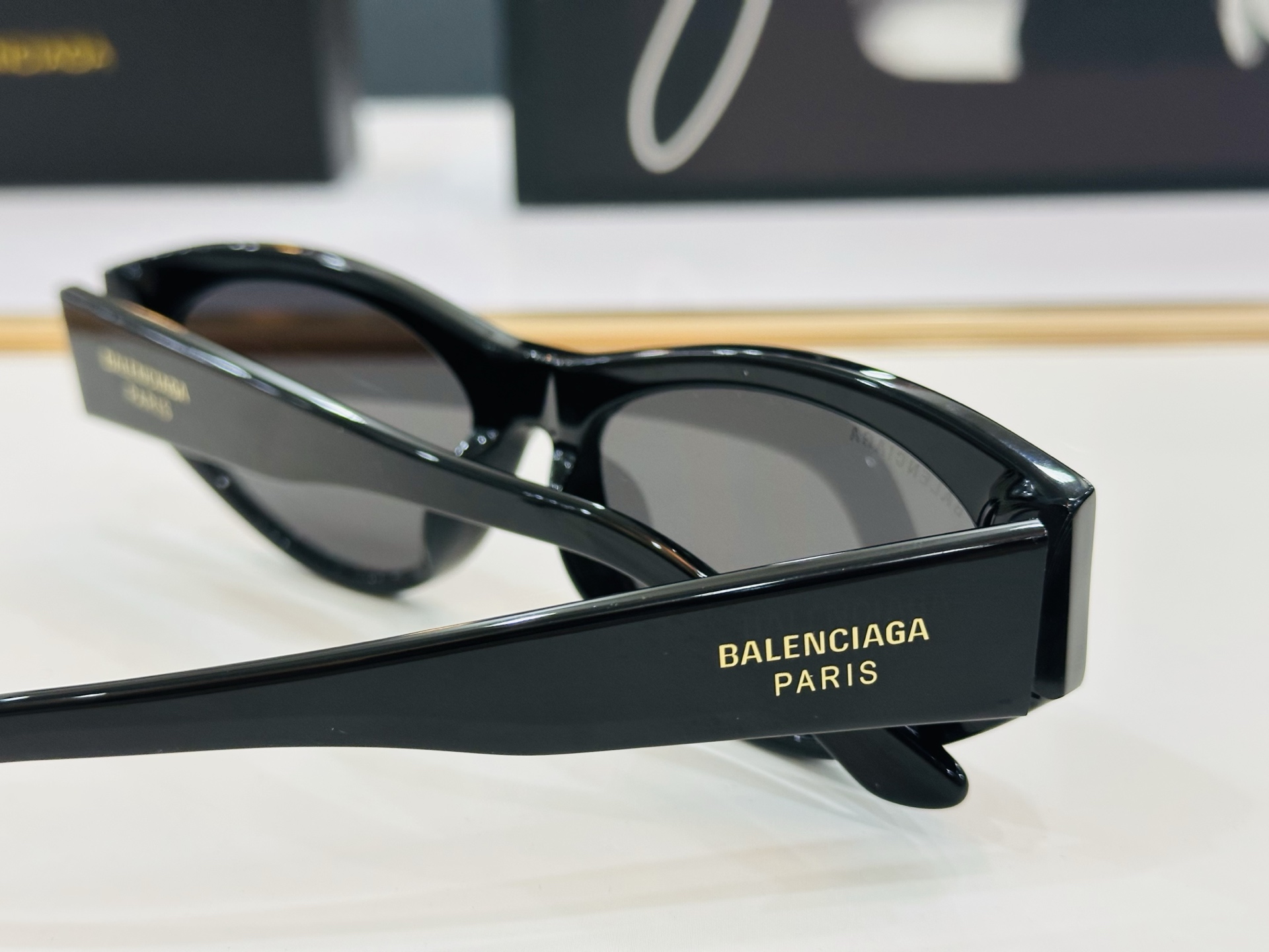 BALENCIAGA巴黎世家 BB0367S Size：60口17-145 超级百搭造型 B百搭时尚 品