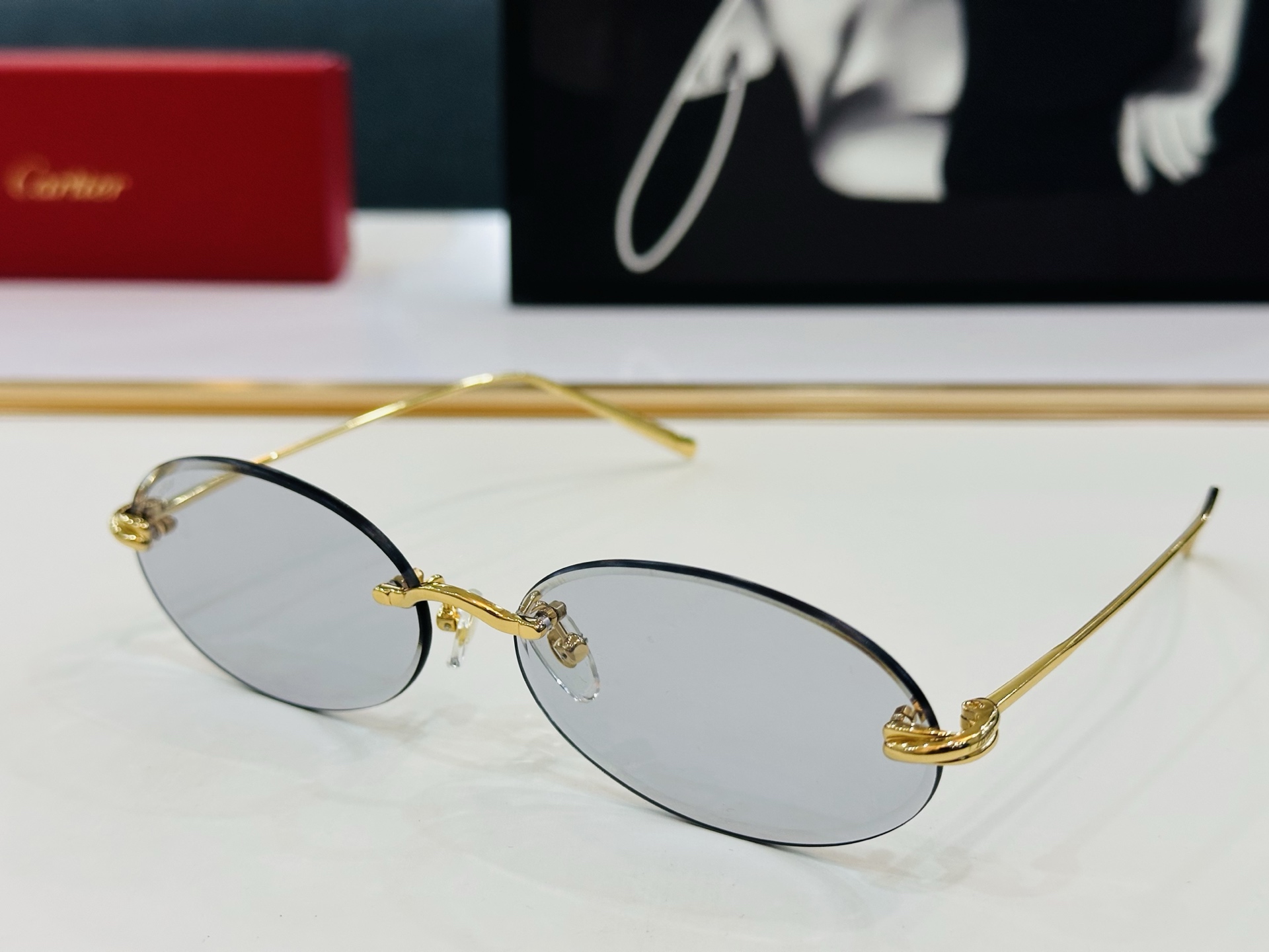 Cartie* 卡家 CT0565S 太阳镜 Size：60口16-140 工艺精湛气质十足！X男女同款