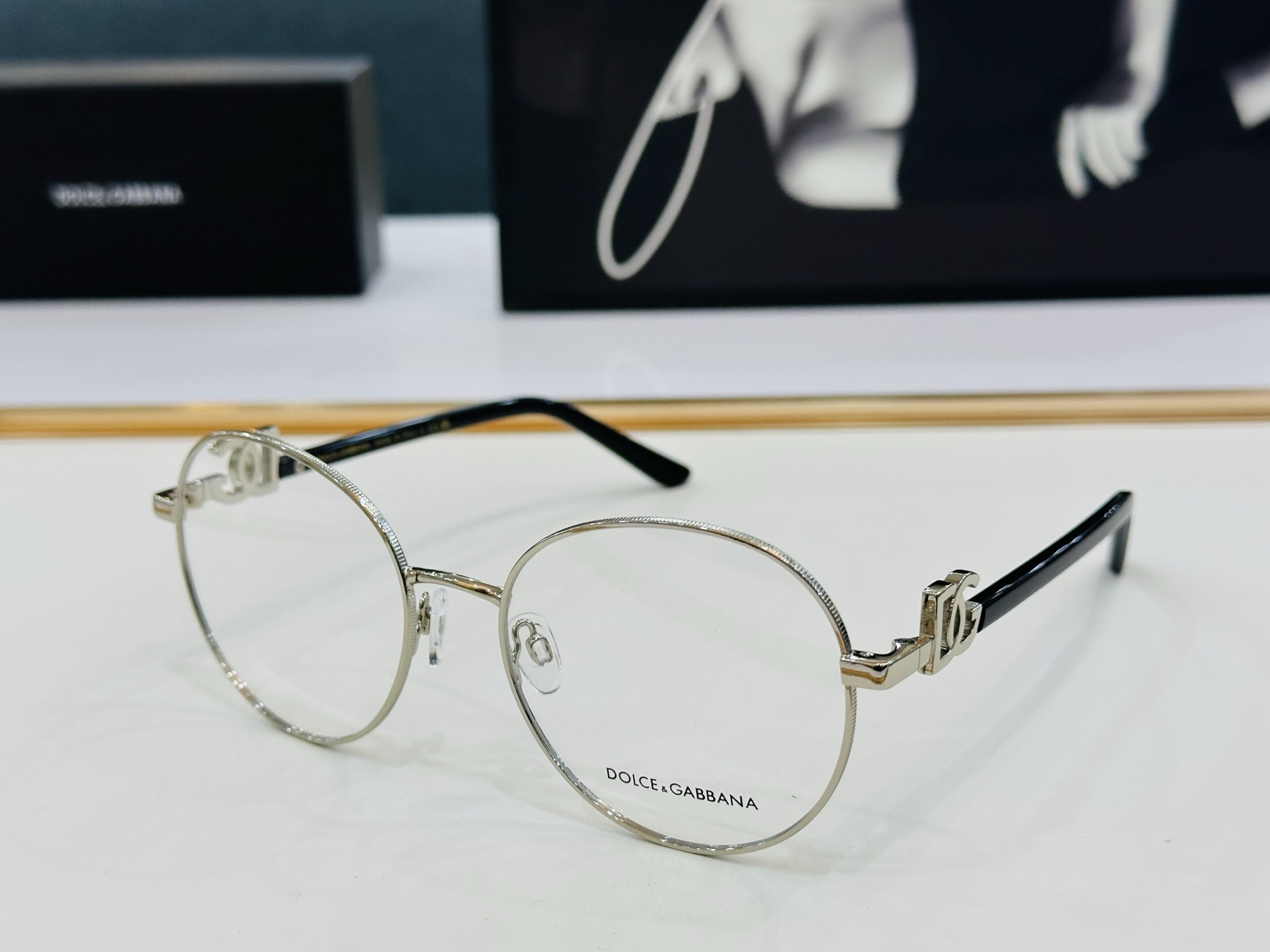 DOLCE&GABBANA* 杜家 DG1339 size：56口18-145  质量杠杠的 👍喜欢的快