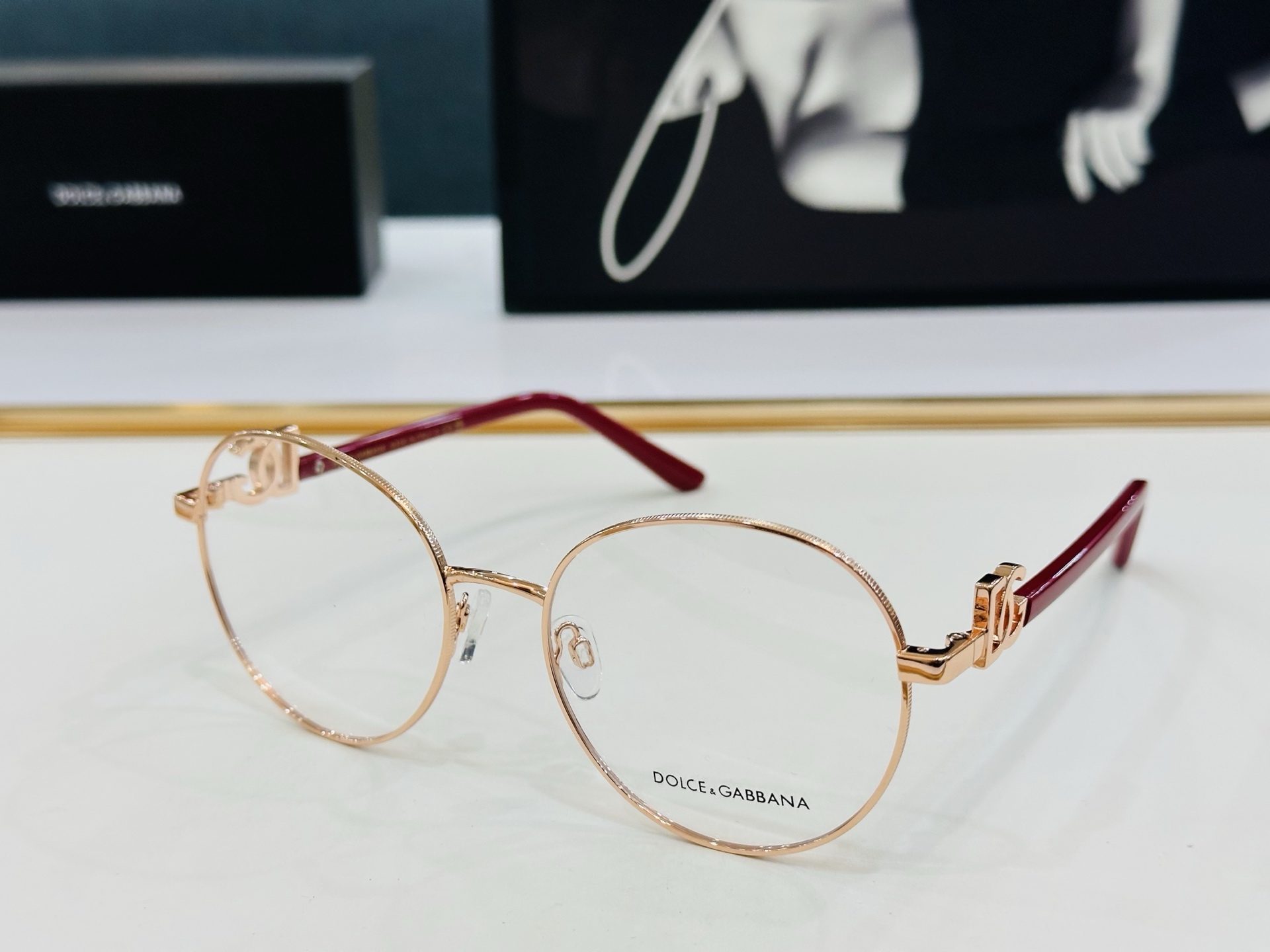 DOLCE&GABBANA* 杜家 DG1339 size：56口18-145  质量杠杠的 👍喜欢的快