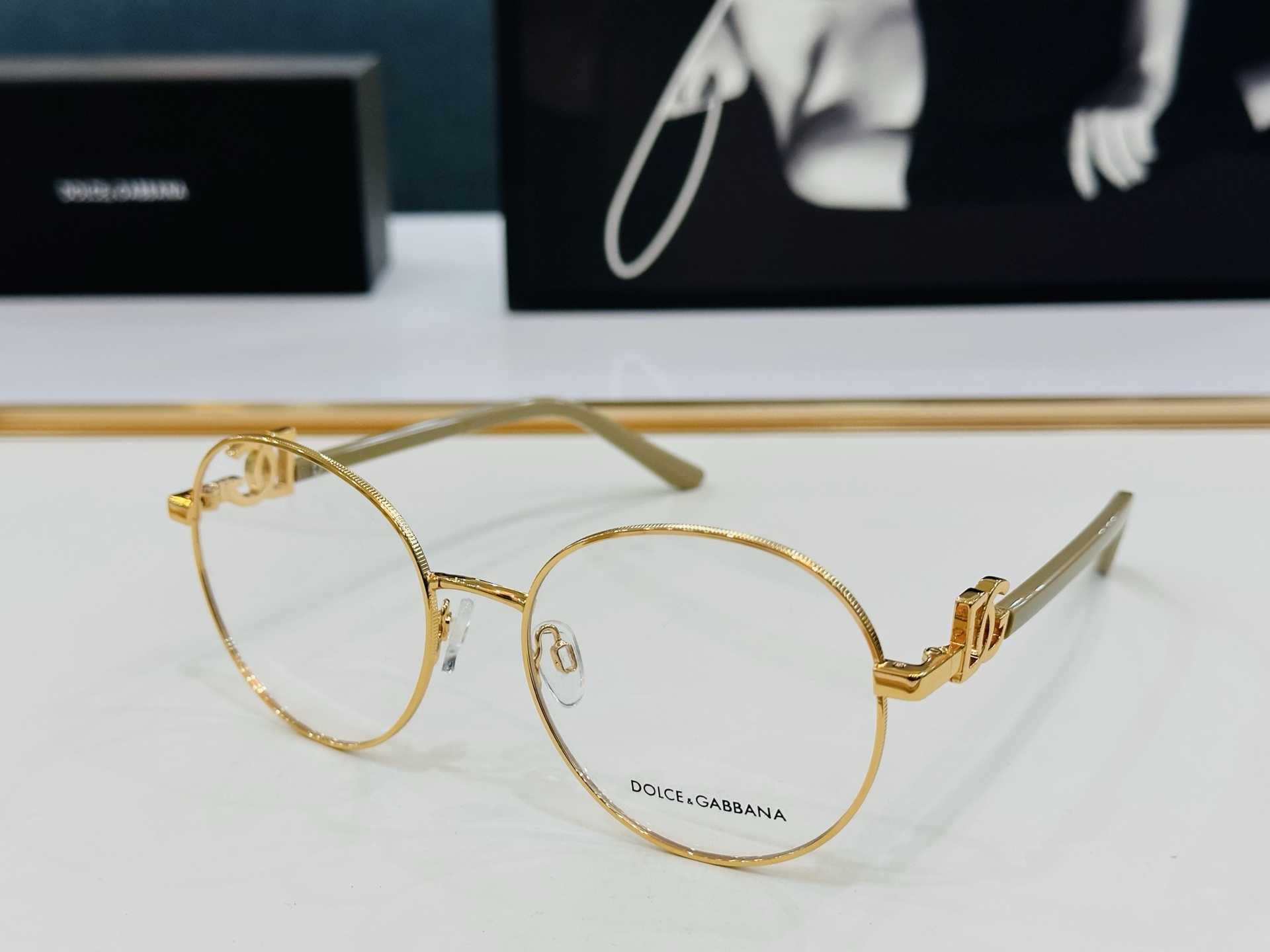 DOLCE&GABBANA* 杜家 DG1339 size：56口18-145  质量杠杠的 👍喜欢的快