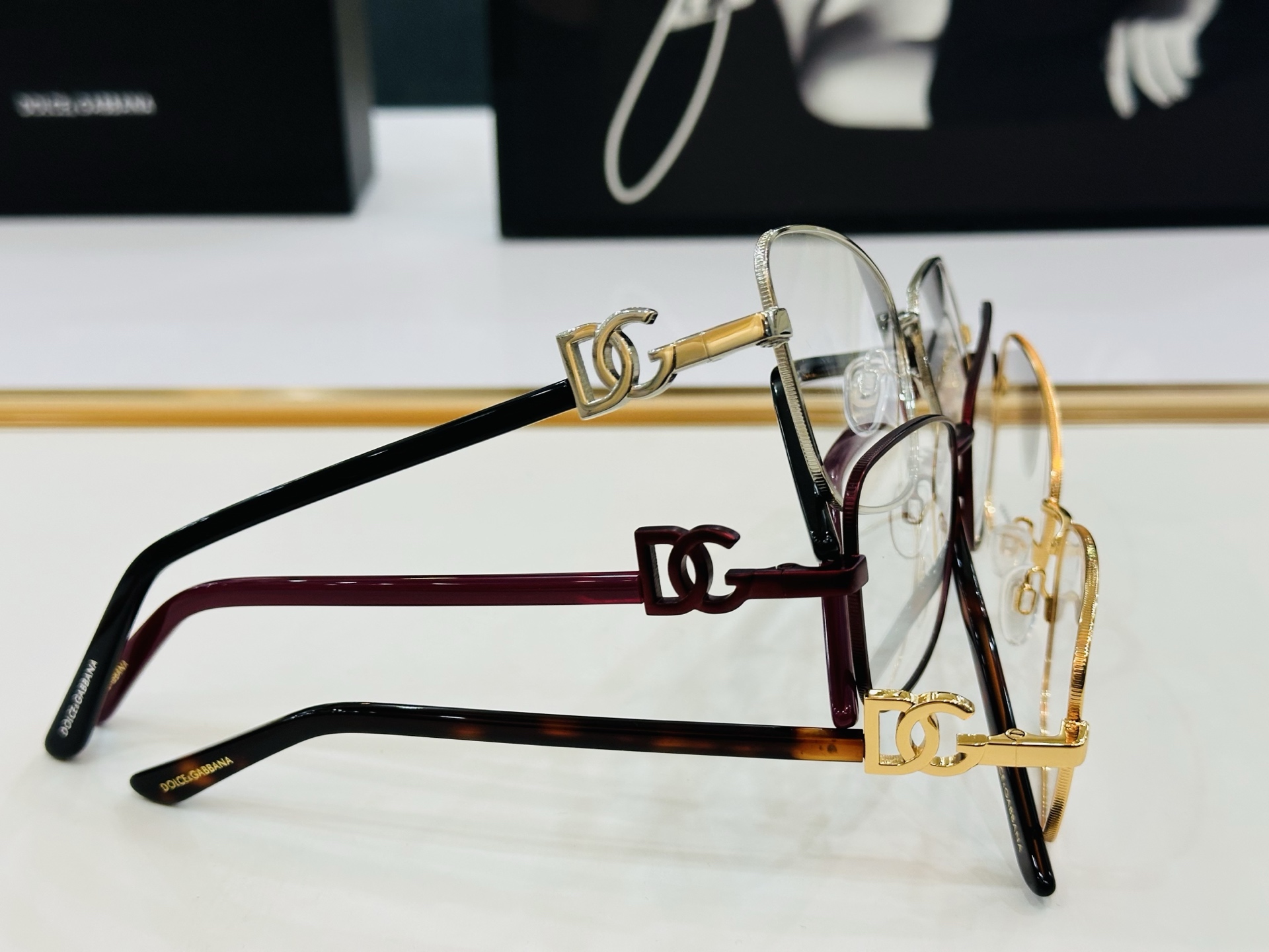 DOLCE&GABBANA* 杜家 DG1338 size：57口17-145  质量杠杠的 👍喜欢的快