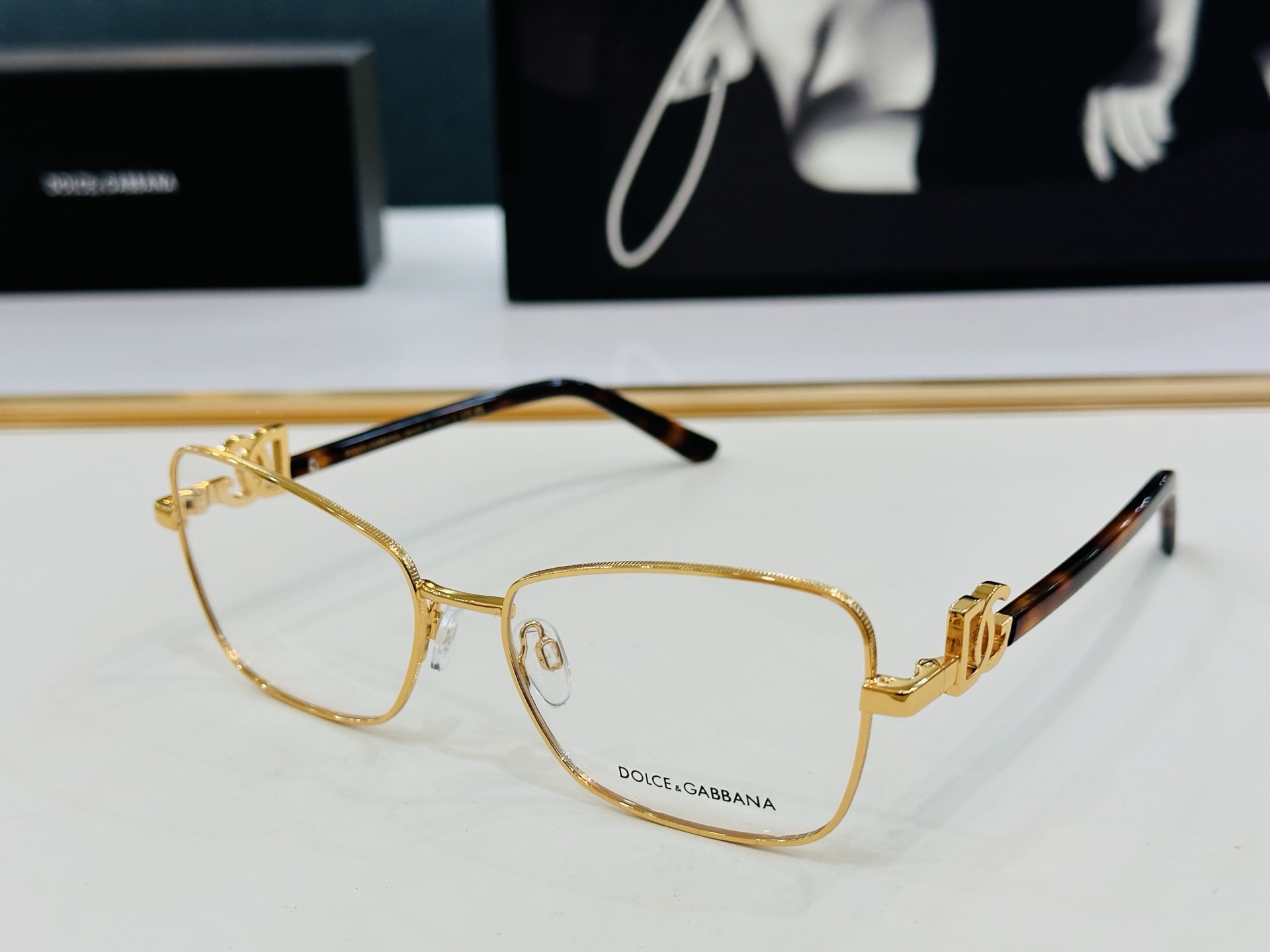 DOLCE&GABBANA* 杜家 DG1338 size：57口17-145  质量杠杠的 👍喜欢的快