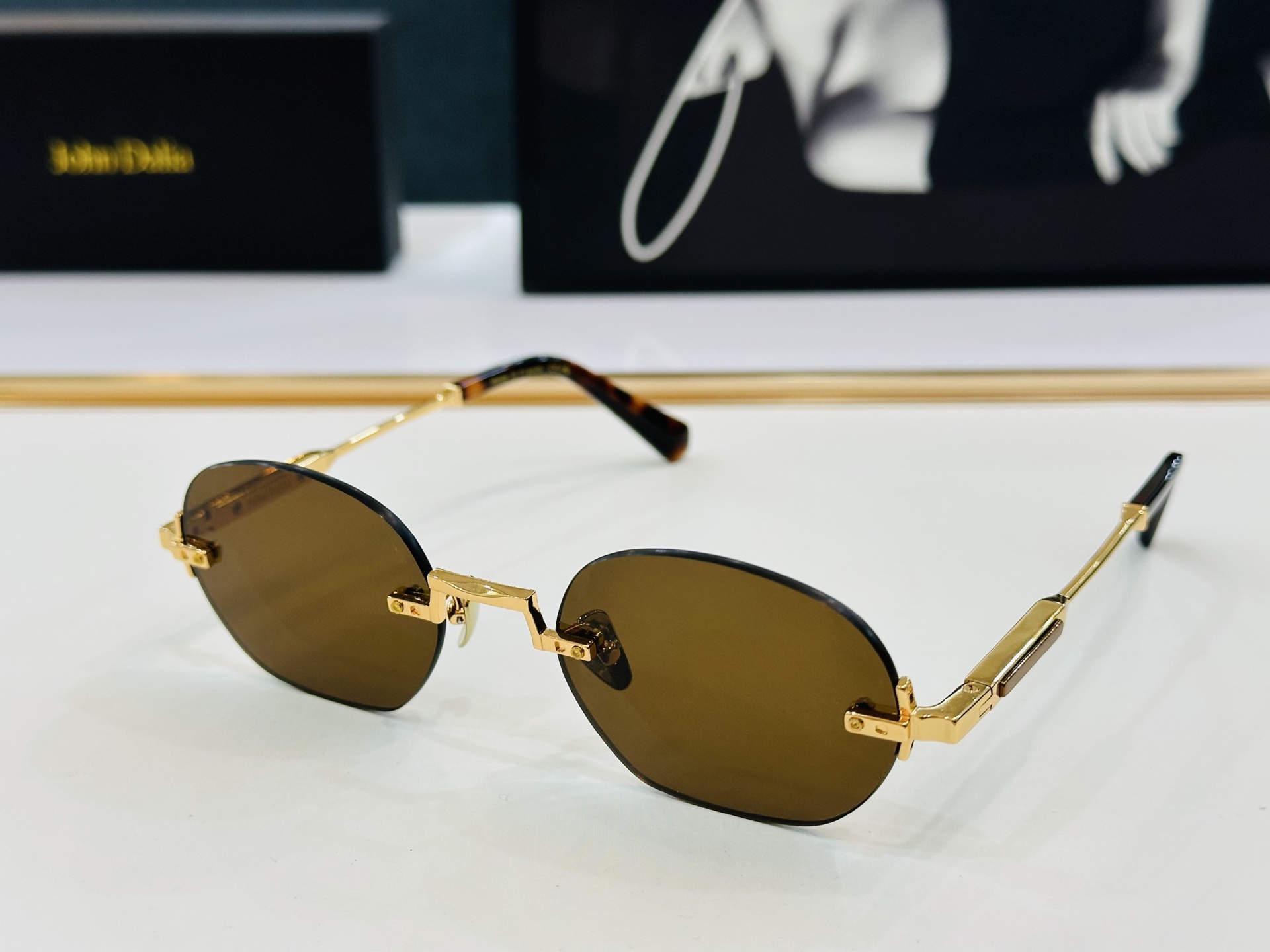 JACQUES MARIE C451 Size：53口20-145 日本手工眼镜 镜框採用上板材打造出 