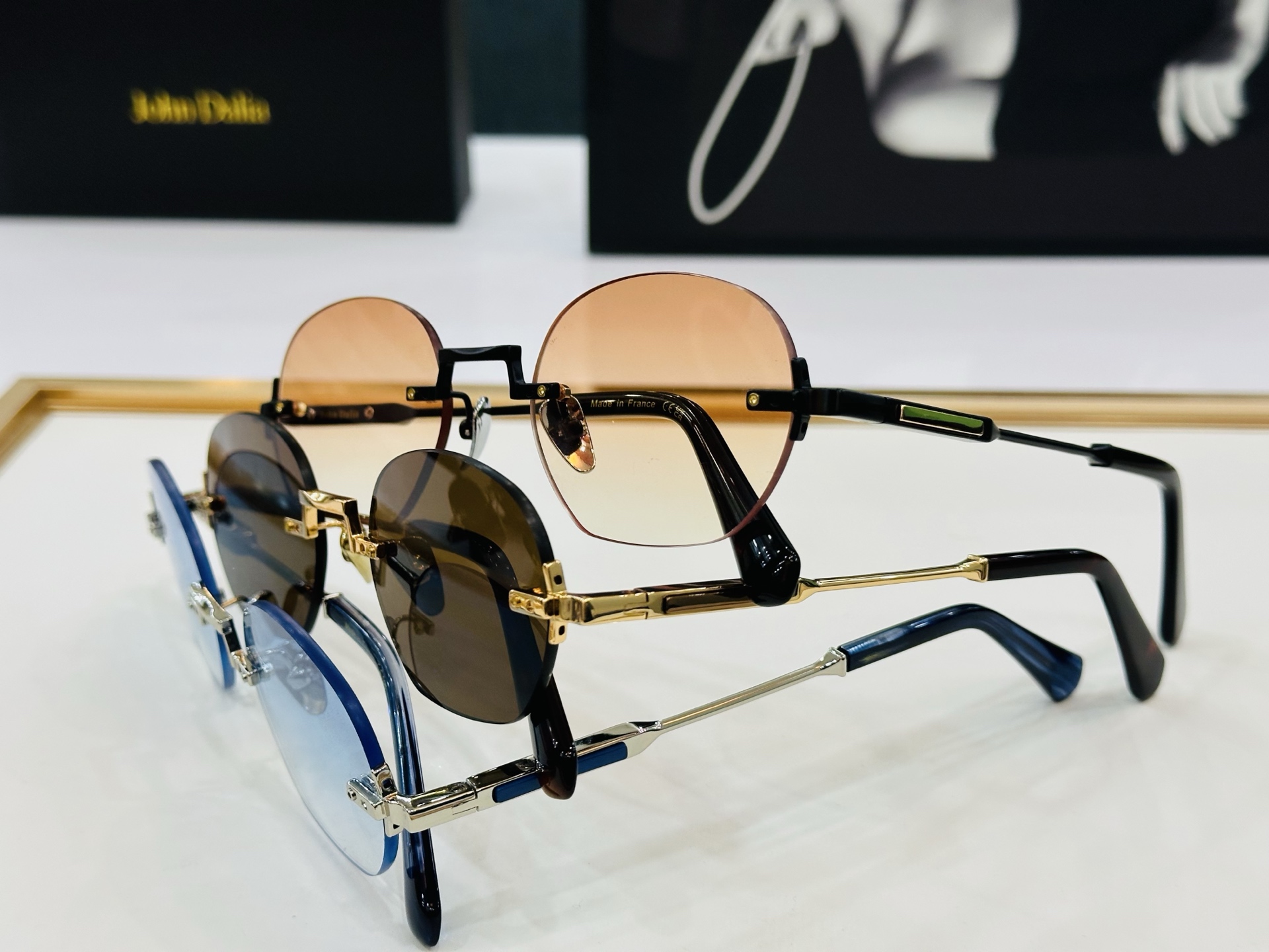 JACQUES MARIE C451 Size：53口20-145 日本手工眼镜 镜框採用上板材打造出 