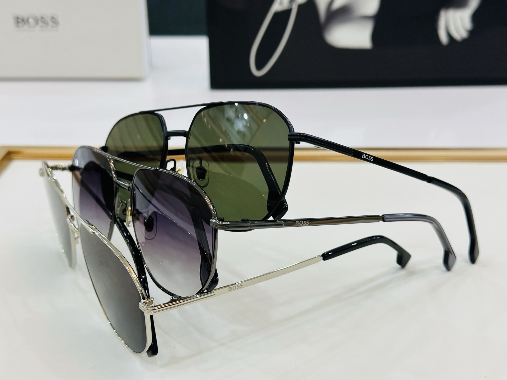 🆕 BOSS 1612/F Size：61口15-145 太阳眼镜 🕶🕶💋高品质 经典不过时框型 Z品质