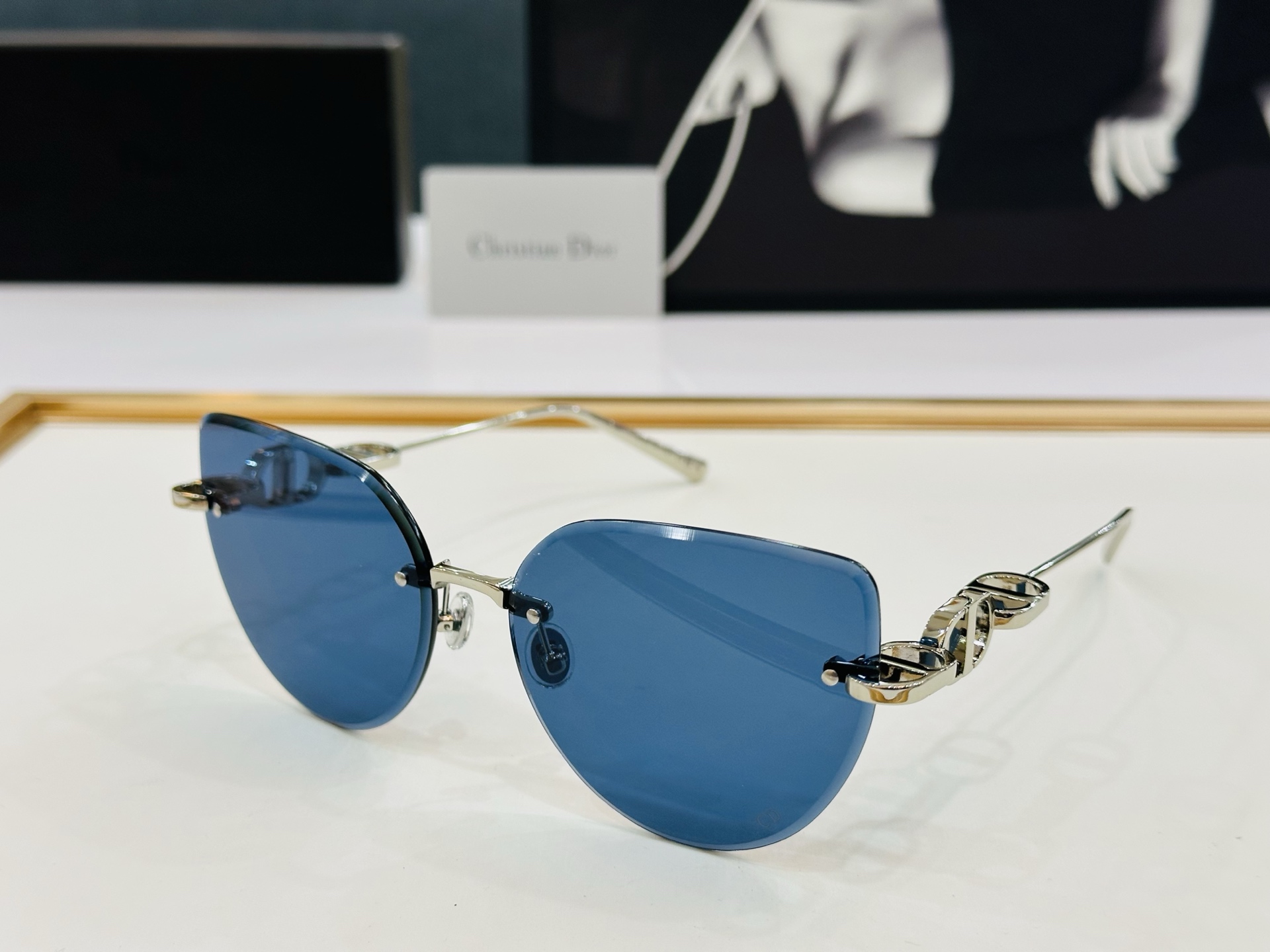 🔻🔻🔻DIO* DSGTA48UCR 迪家 Size：61口17-130 😎🔆🔥🔥搭配镜腿精致配饰 b官