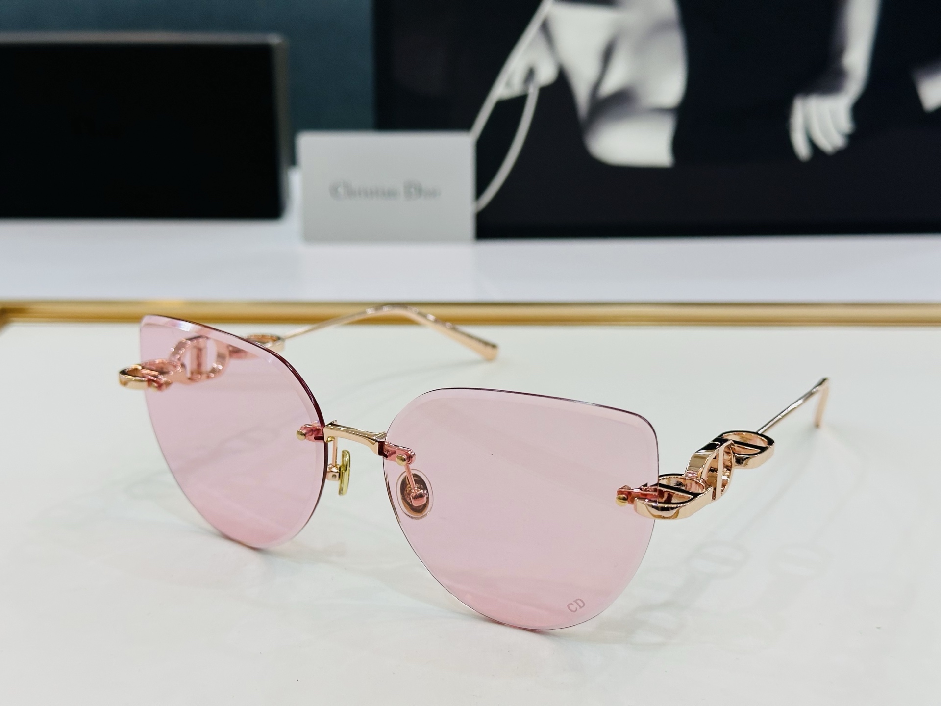 🔻🔻🔻DIO* DSGTA48UCR 迪家 Size：61口17-130 😎🔆🔥🔥搭配镜腿精致配饰 b官