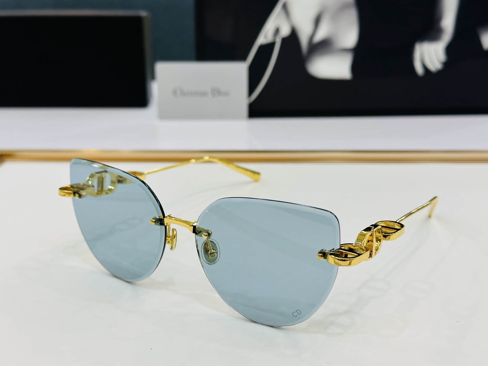 🔻🔻🔻DIO* DSGTA48UCR 迪家 Size：61口17-130 😎🔆🔥🔥搭配镜腿精致配饰 b官