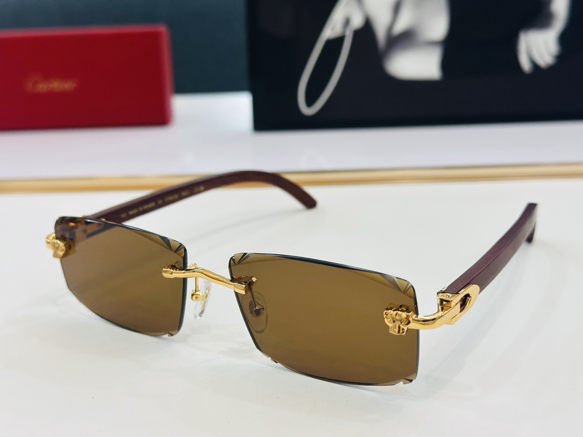🆕 原版Cartie* 卡家 官网经典款 太阳镜 CT0612 Size：57口18-143 电镀工艺精