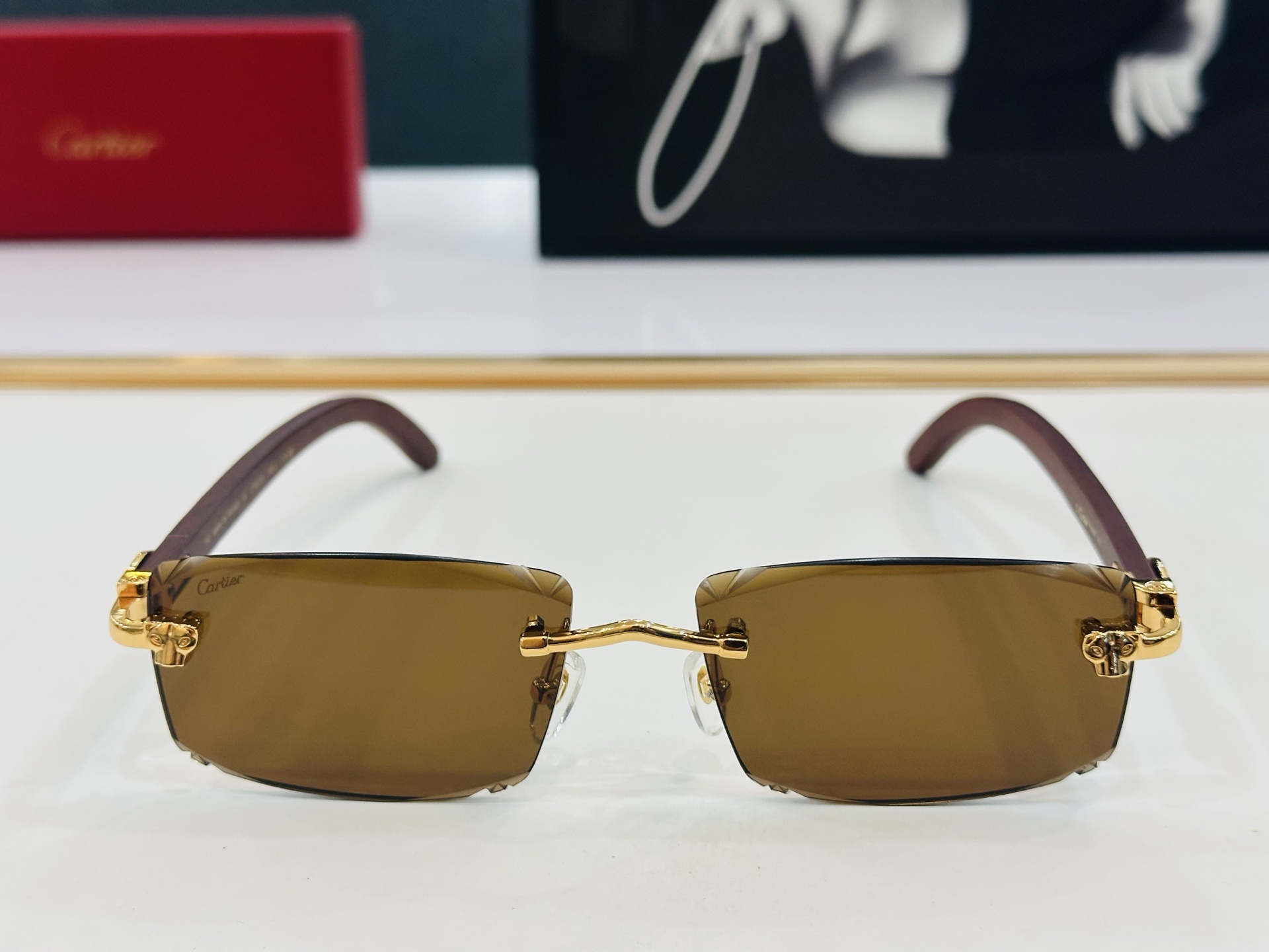 🆕 原版Cartie* 卡家 官网经典款 太阳镜 CT0612 Size：57口18-143 电镀工艺精
