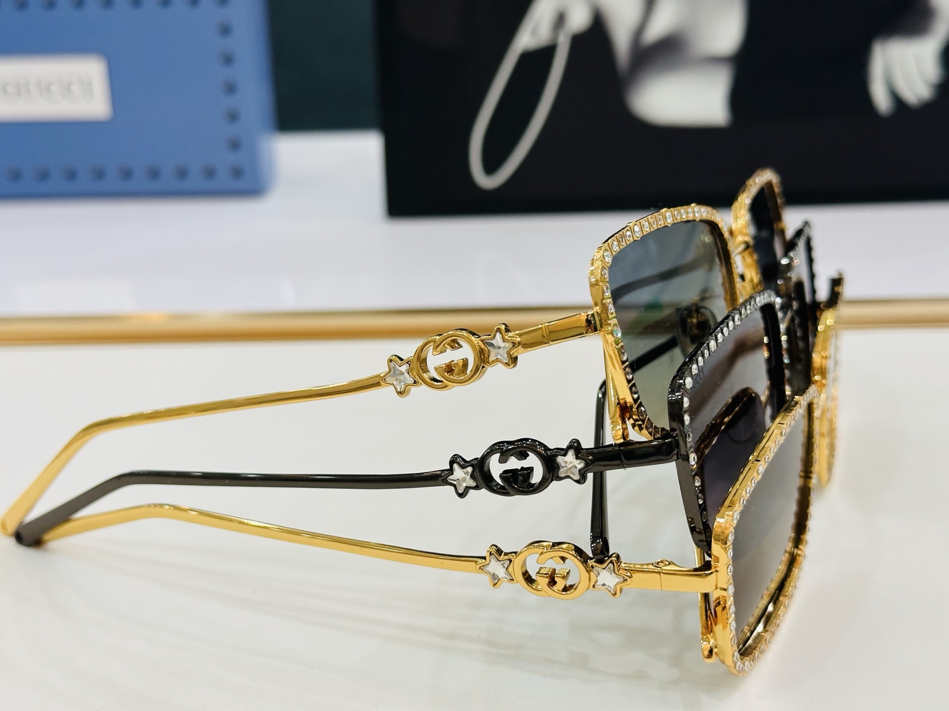 GUCC* 古家 GG1568S 🐝🐝系列 Size：57口19-145 🍁🍁 D超绝品质太阳镜 。