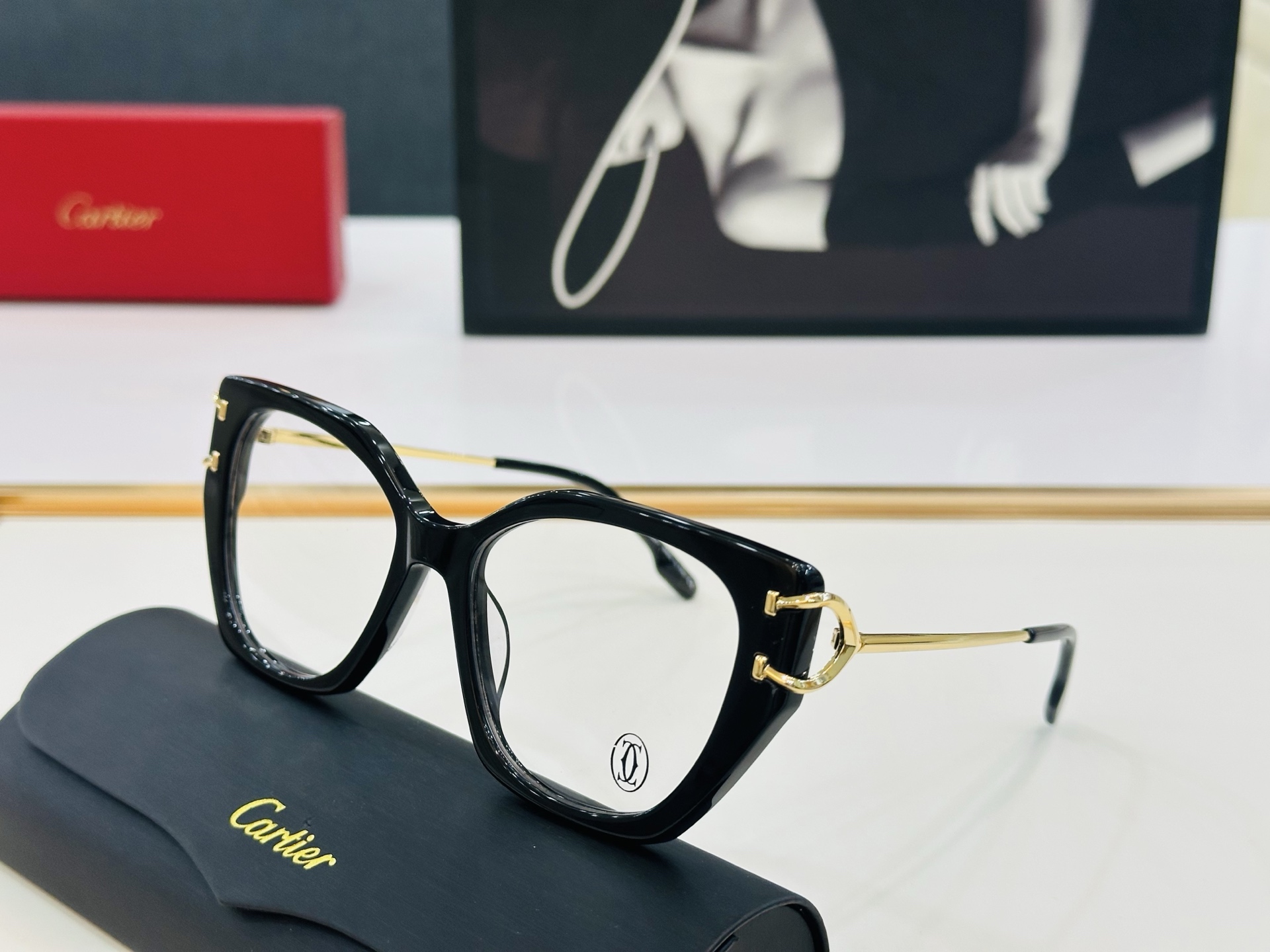 Cartier-卡家 ✨CT0530S  Size：56口17-145 不挑脸型 简约大气 时尚休闲 👌