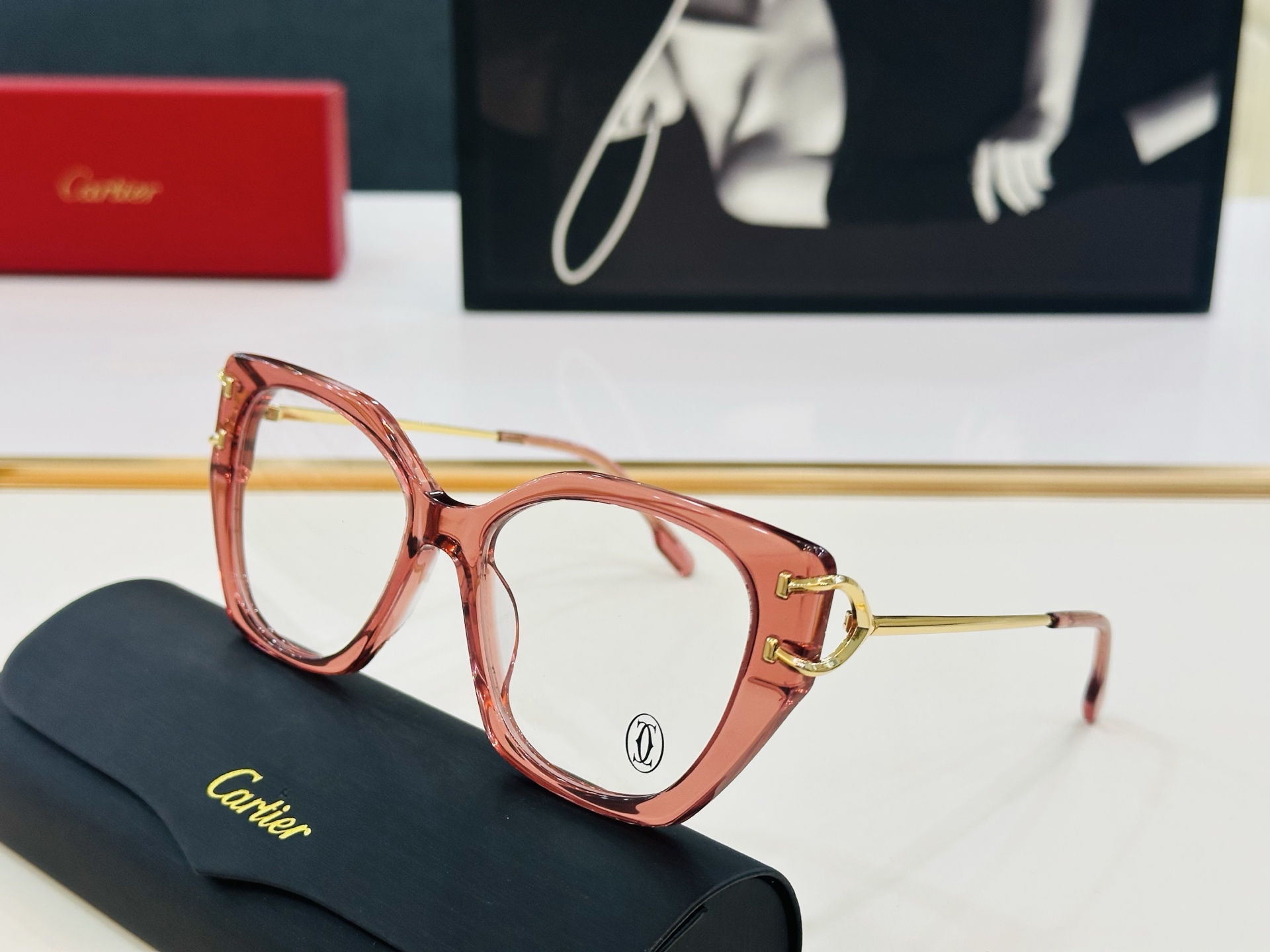 Cartier-卡家 ✨CT0530S  Size：56口17-145 不挑脸型 简约大气 时尚休闲 👌