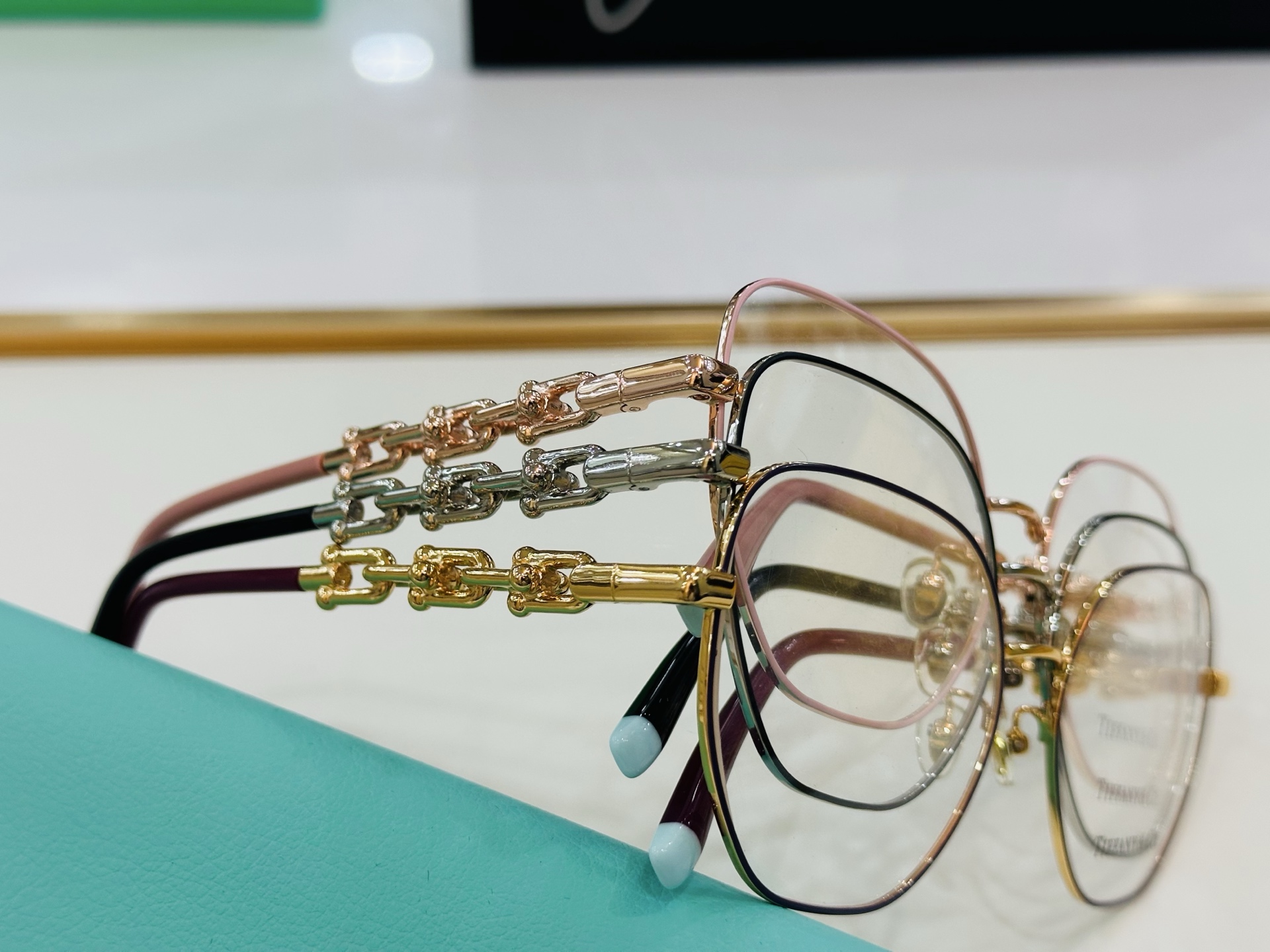 蒂芙家 Tiffany & CO. TF1147 Size：57口17-145  时尚太阳镜架 👍b多色