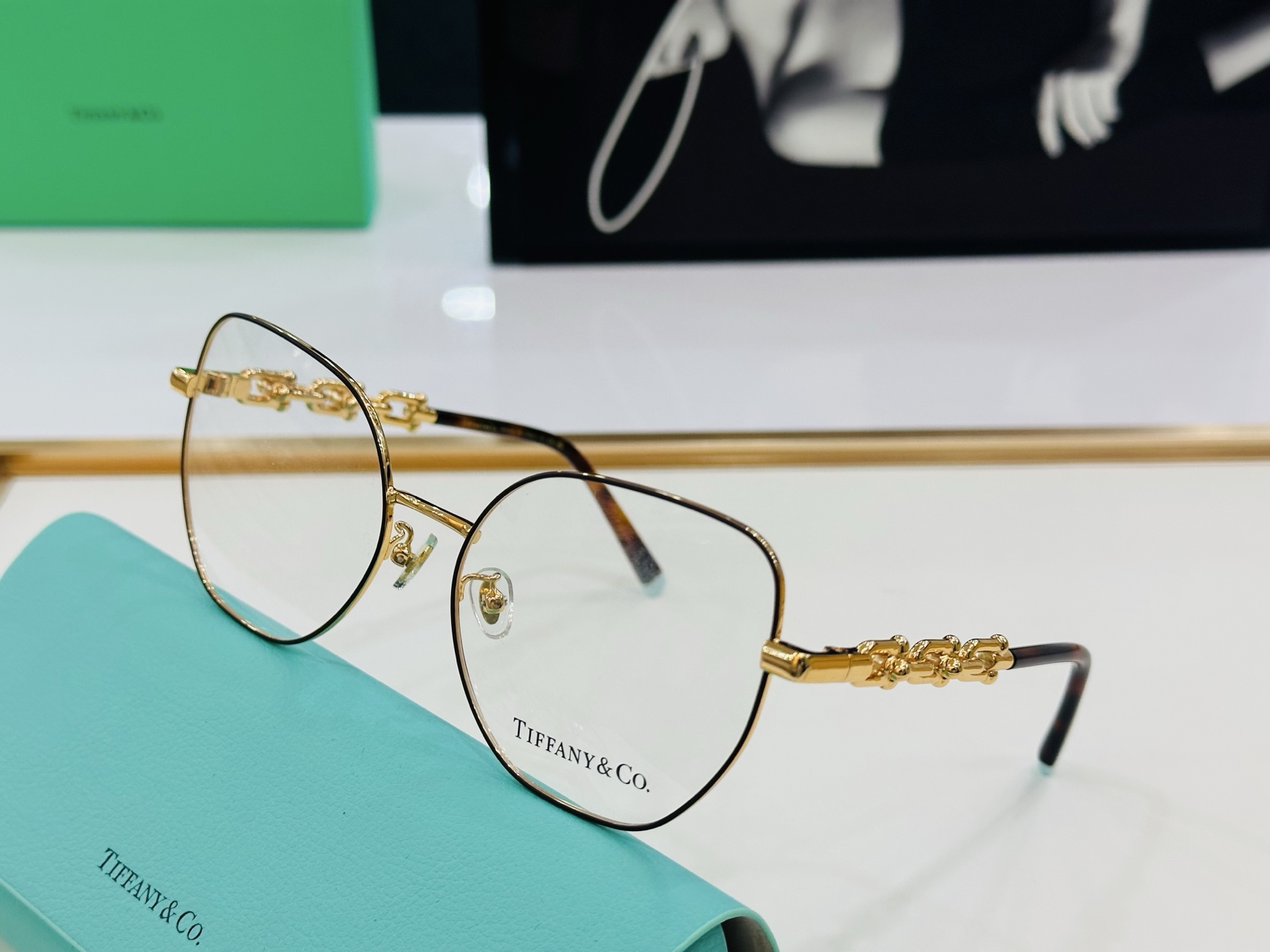 蒂芙家 Tiffany & CO. TF1147 Size：57口17-145  时尚太阳镜架 👍b多色