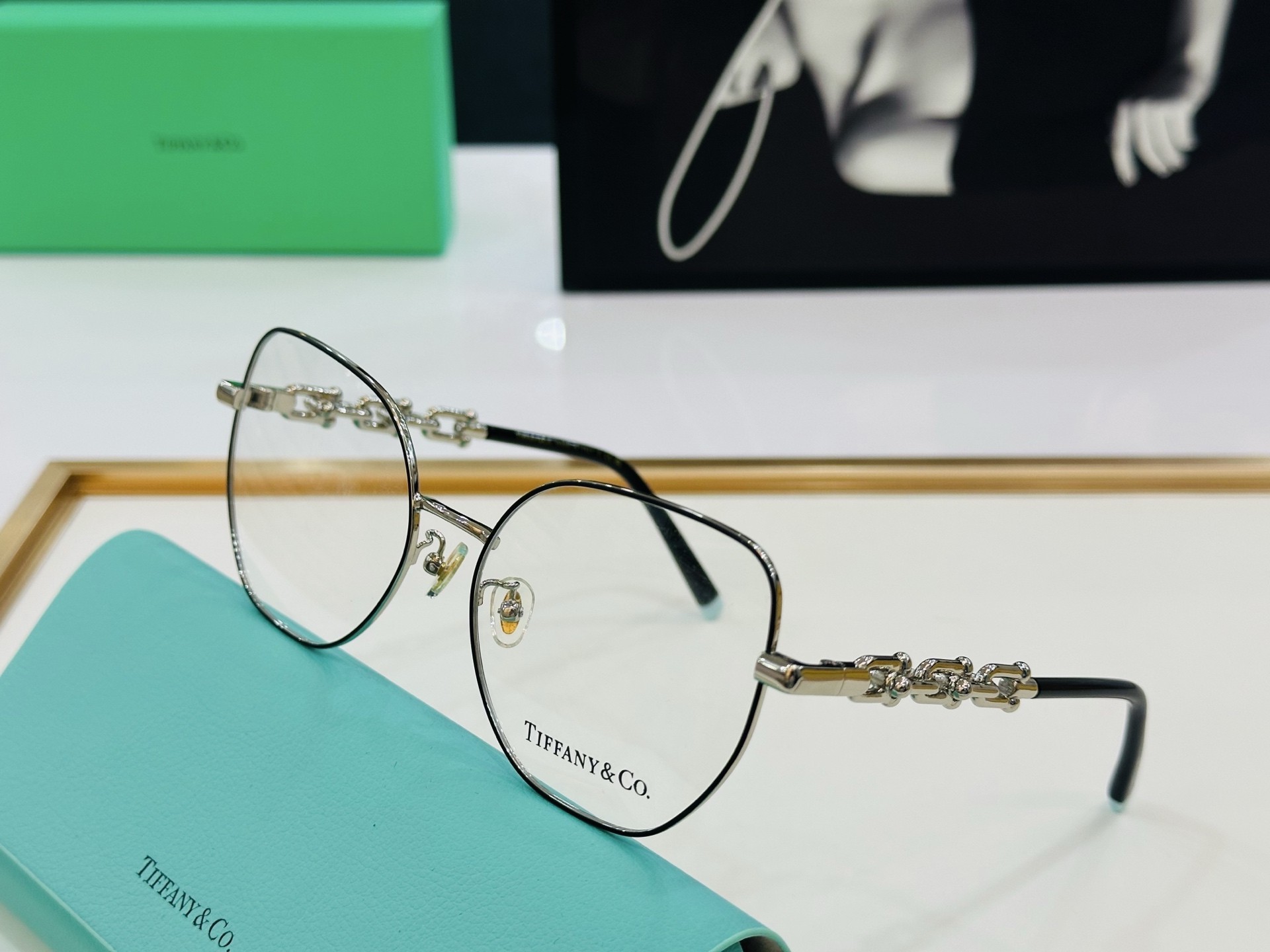 蒂芙家 Tiffany & CO. TF1147 Size：57口17-145  时尚太阳镜架 👍b多色