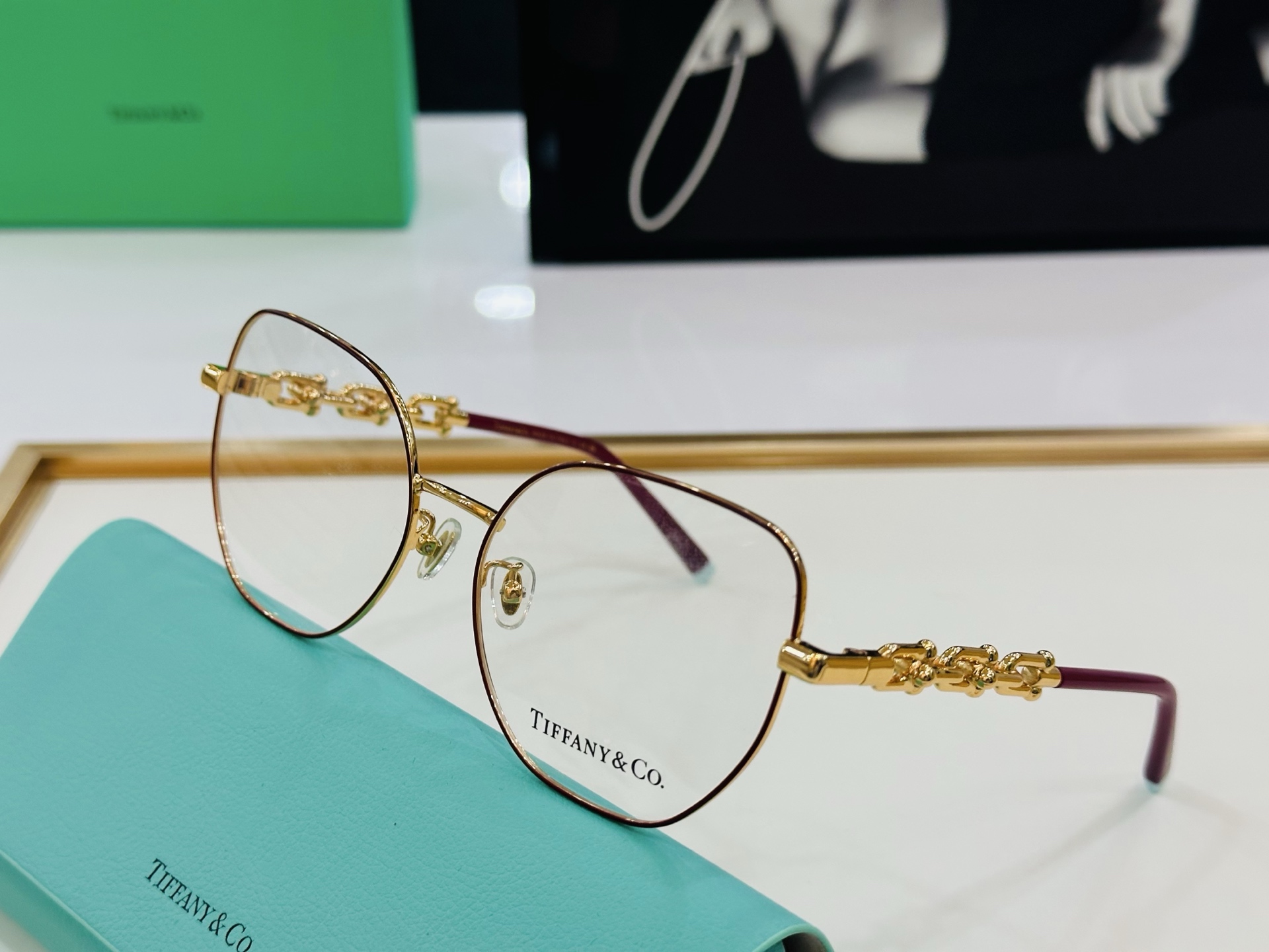 蒂芙家 Tiffany & CO. TF1147 Size：57口17-145  时尚太阳镜架 👍b多色