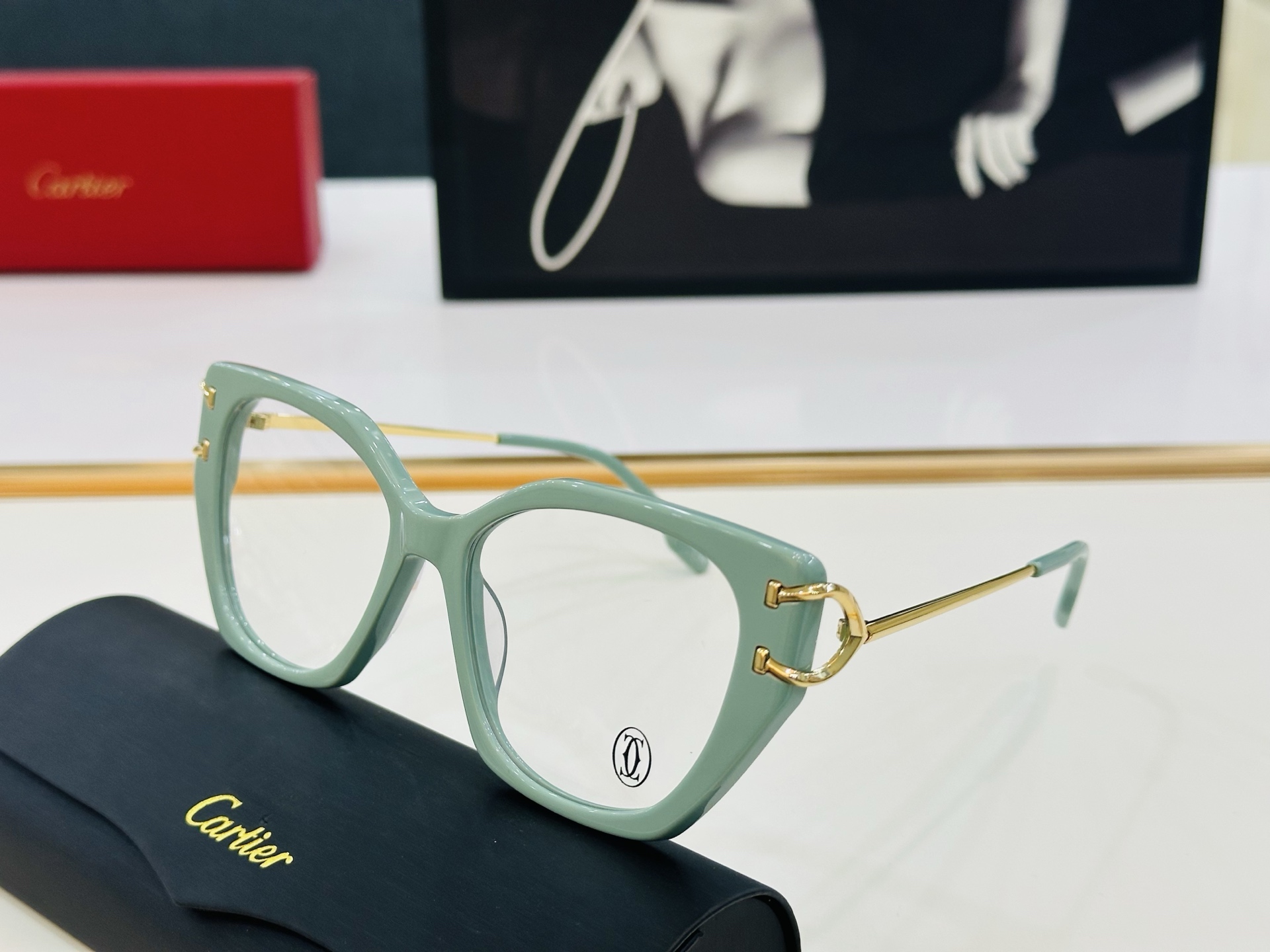 Cartier-卡家 ✨CT0530S  Size：56口17-145 不挑脸型 简约大气 时尚休闲 👌