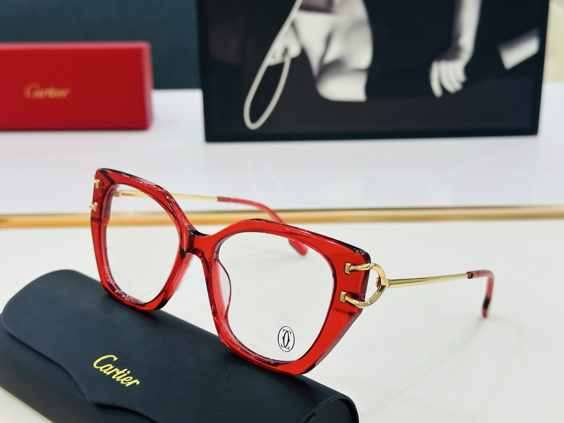 Cartier-卡家 ✨CT0530S  Size：56口17-145 不挑脸型 简约大气 时尚休闲 👌