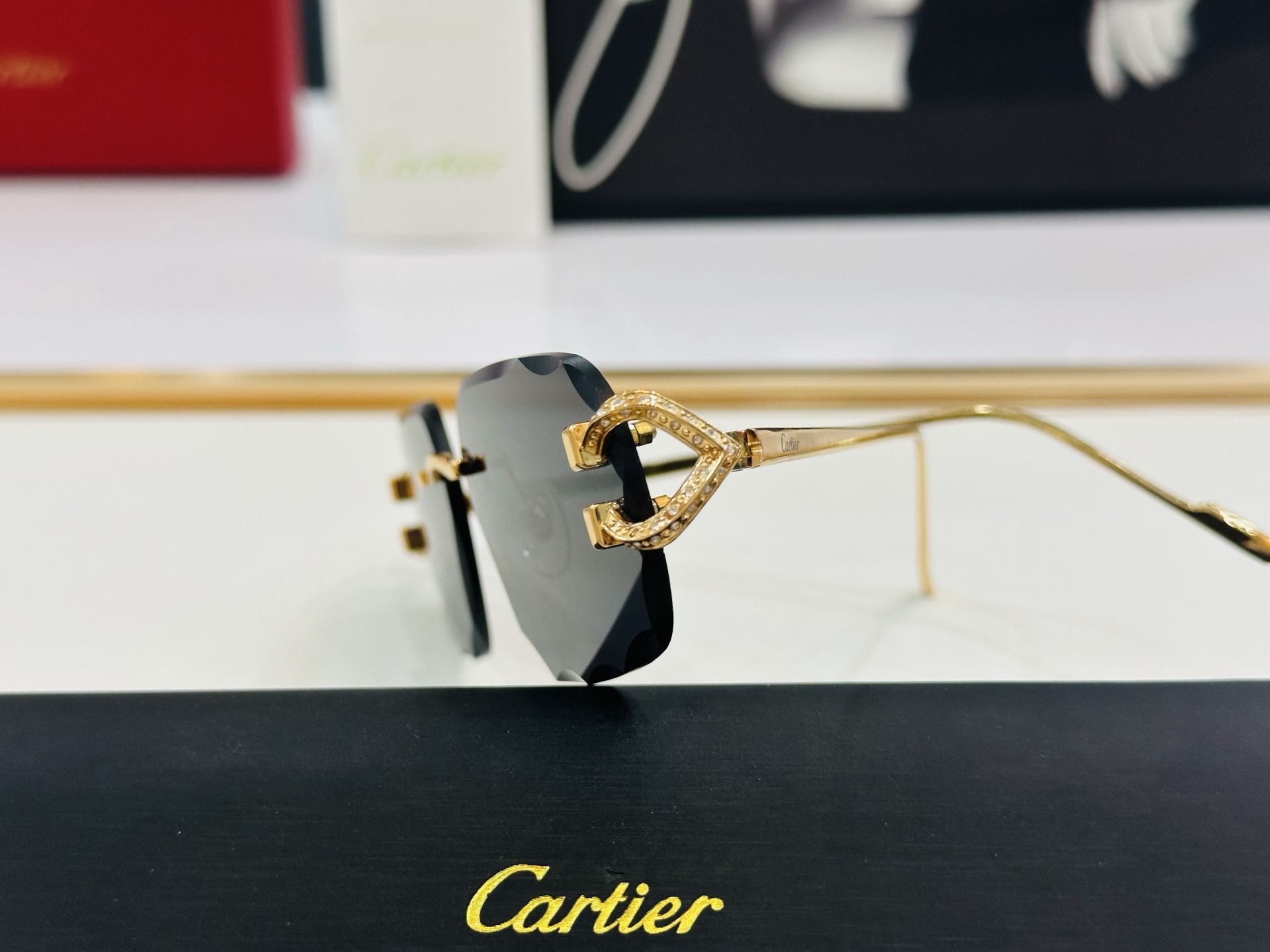 🆕 原版Cartie* 卡家 太阳镜 CT0574S Size：57口18-140 电镀工艺精湛大牌品 