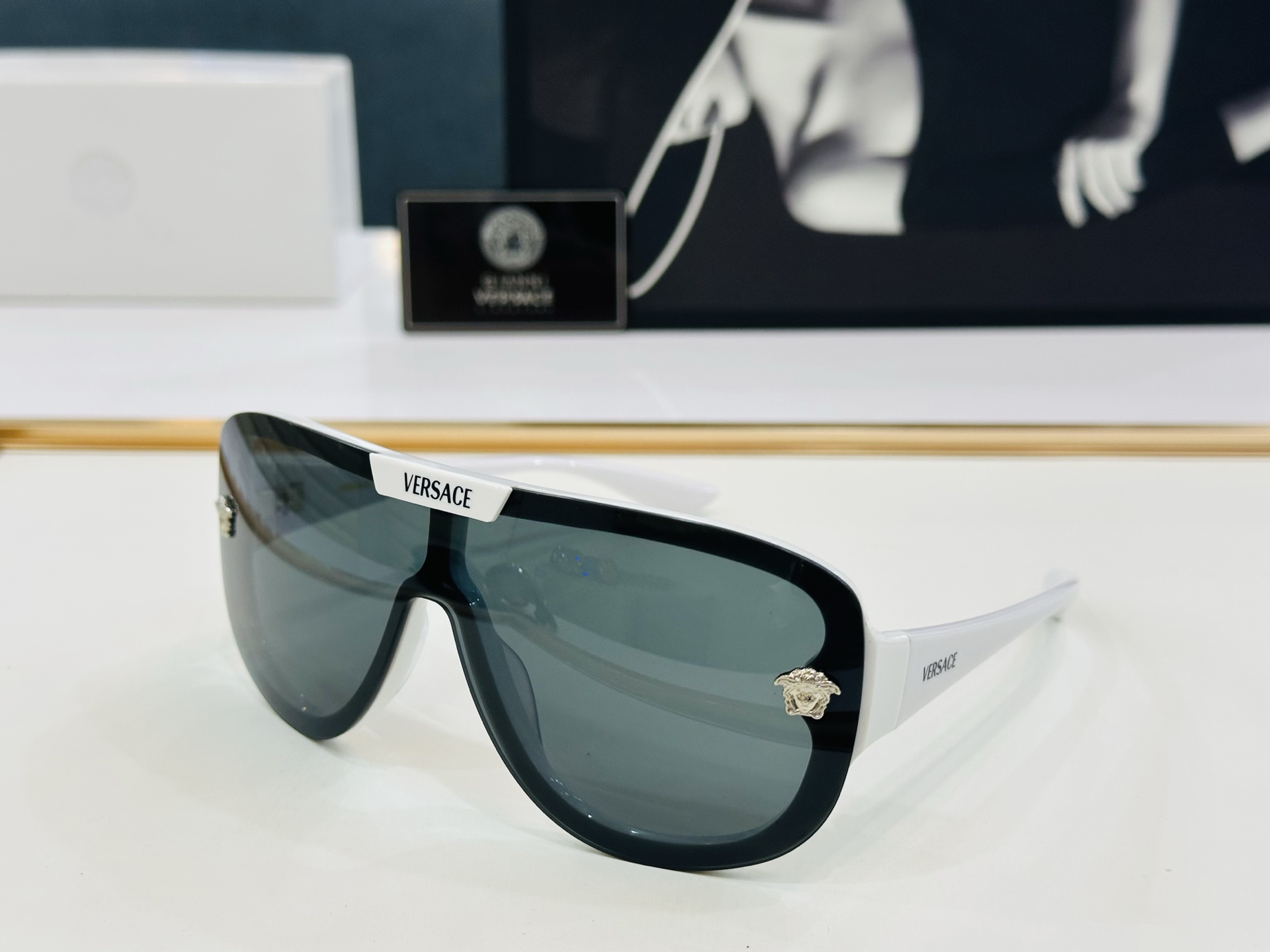 ❤️❤️范思家 VERSACE✨✨✨MODEL：VE6561 Size：147口0-125 ✨b有范 