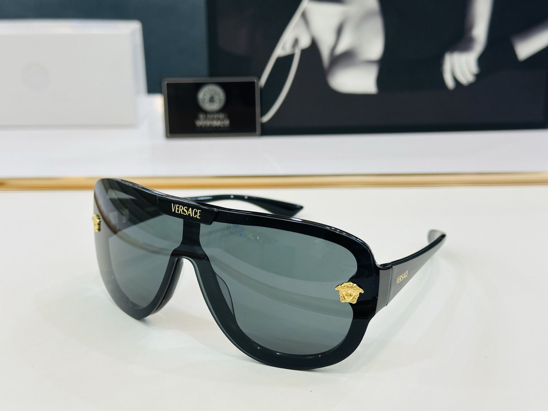 ❤️❤️范思家 VERSACE✨✨✨MODEL：VE6561 Size：147口0-125 ✨b有范 