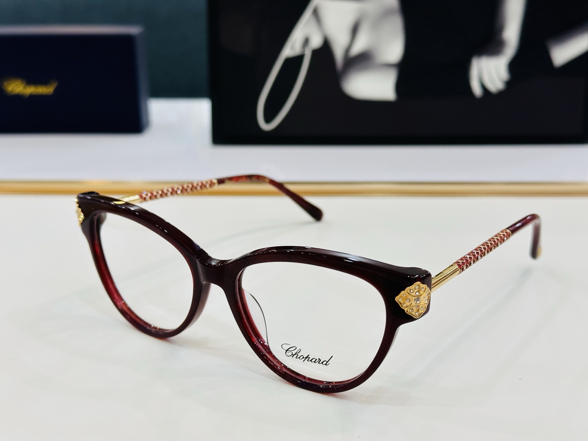 原版 ChoPard肖邦 MODEL VCH332S Size：55口17-145 以现代时尚的设计风格