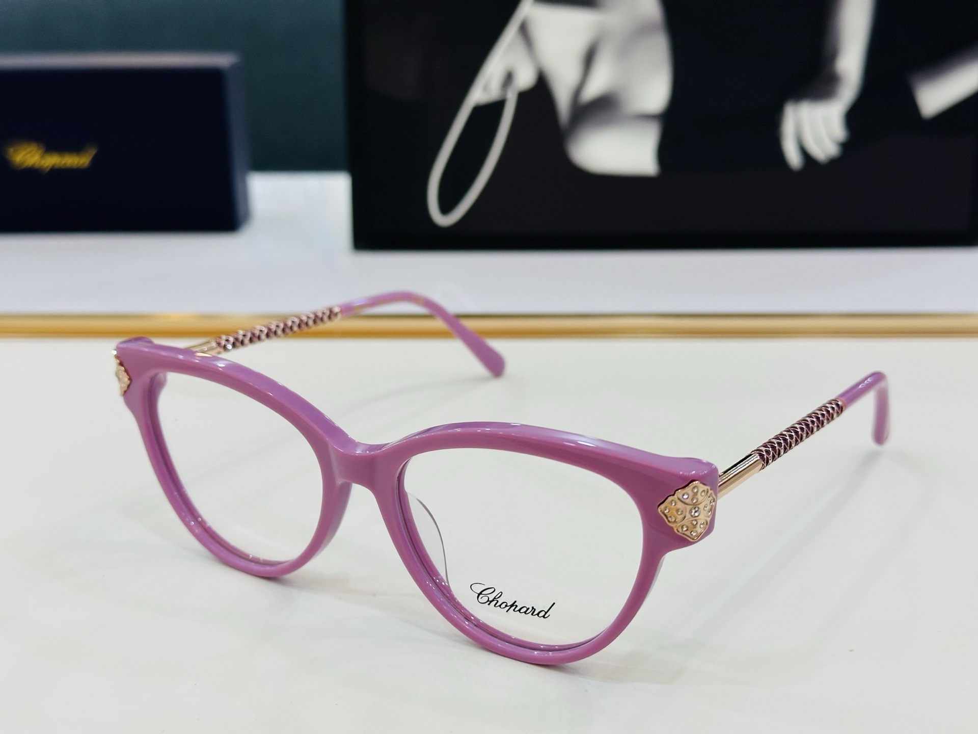 原版 ChoPard肖邦 MODEL VCH332S Size：55口17-145 以现代时尚的设计风格