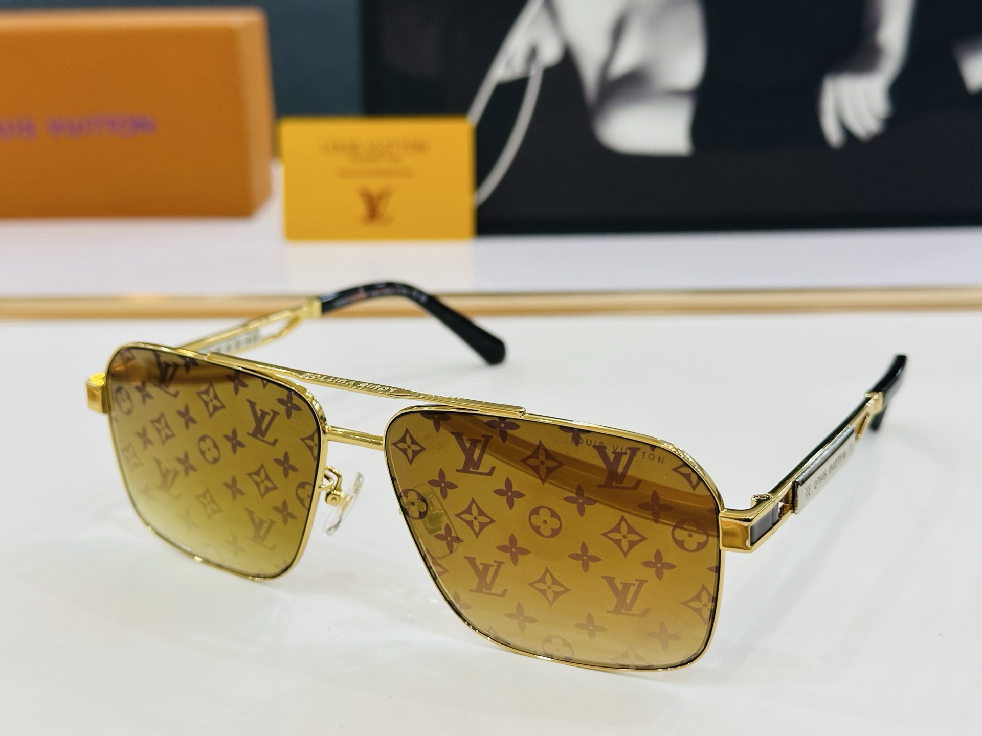 路易家 🎩Z1303 Size：61口14-145 充满活力的 展现独特个性🌟展现大气的你 q高品质 👍