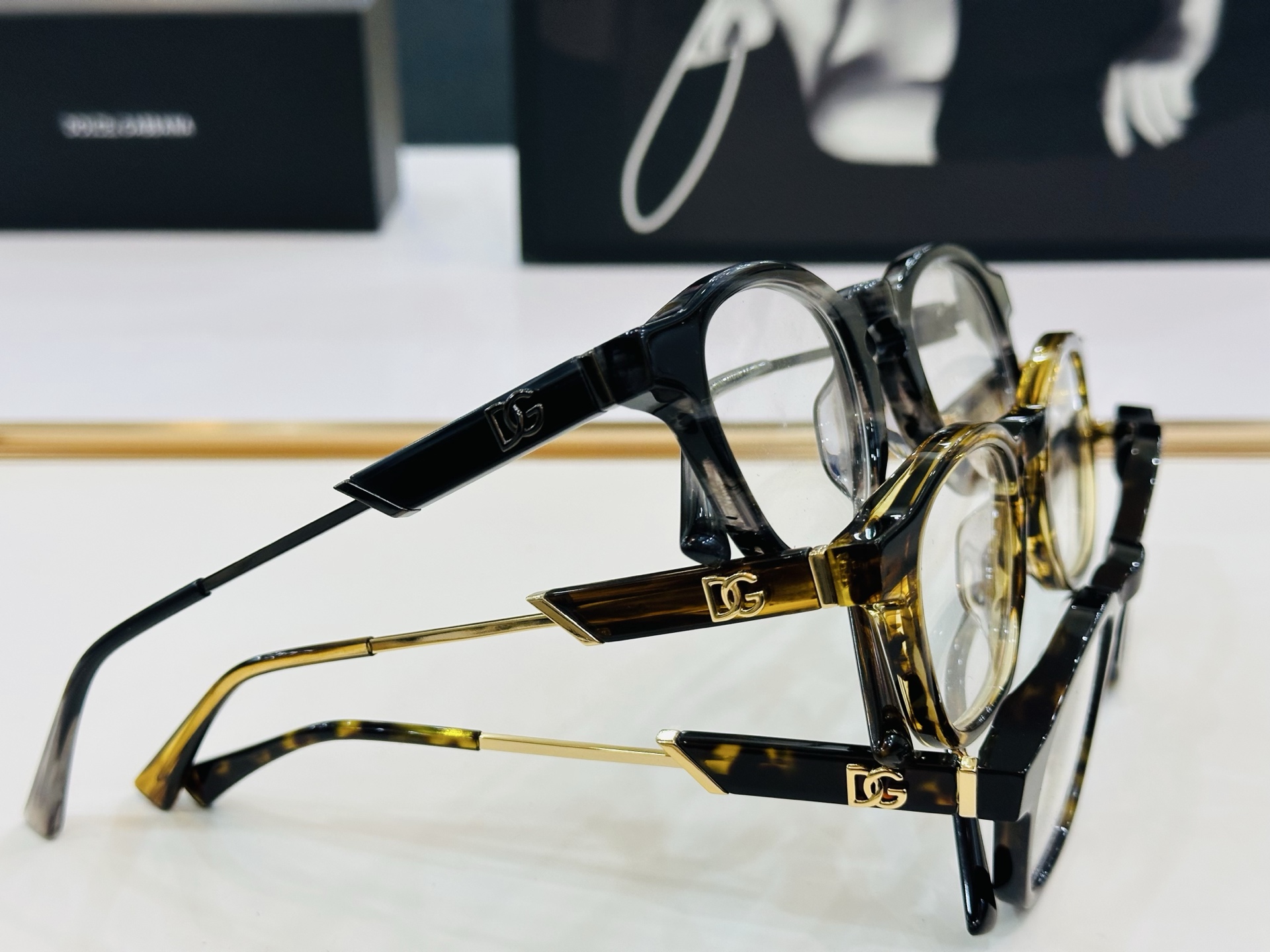 DOLCE&GABBANA* 杜家 DG2618 size：47口26-145  质量杠杠的 👍喜欢的快