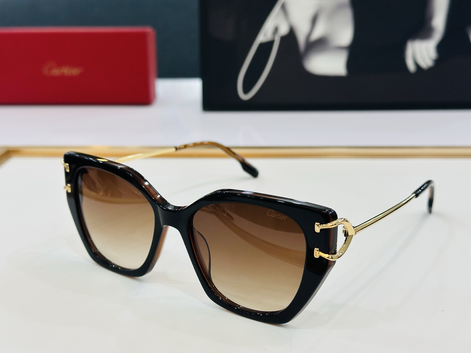 Cartier-卡家 ✨CT0530S  Size：56口17-145 不挑脸型 简约大气 时尚休闲 👌